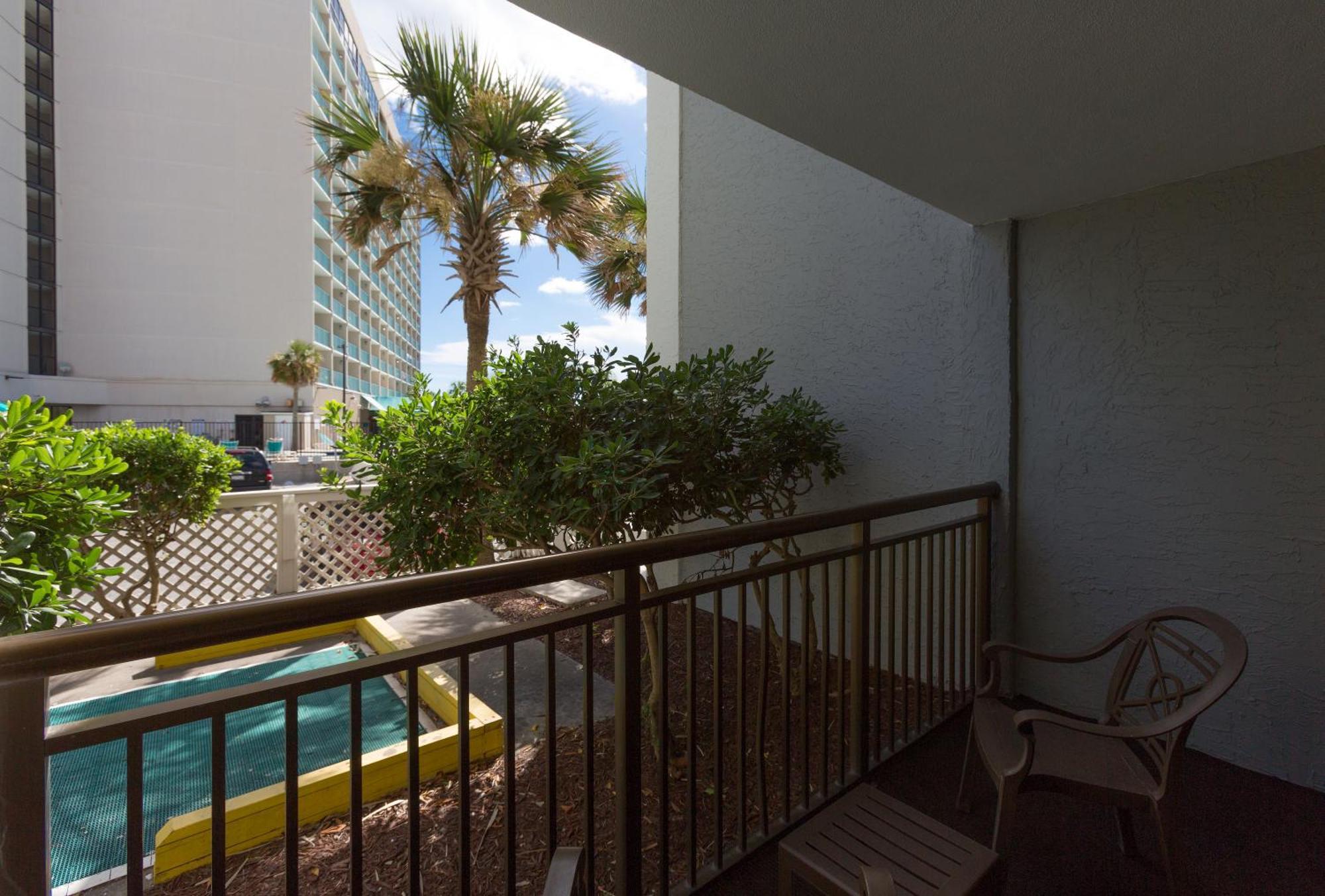 Resort View Jr Suite