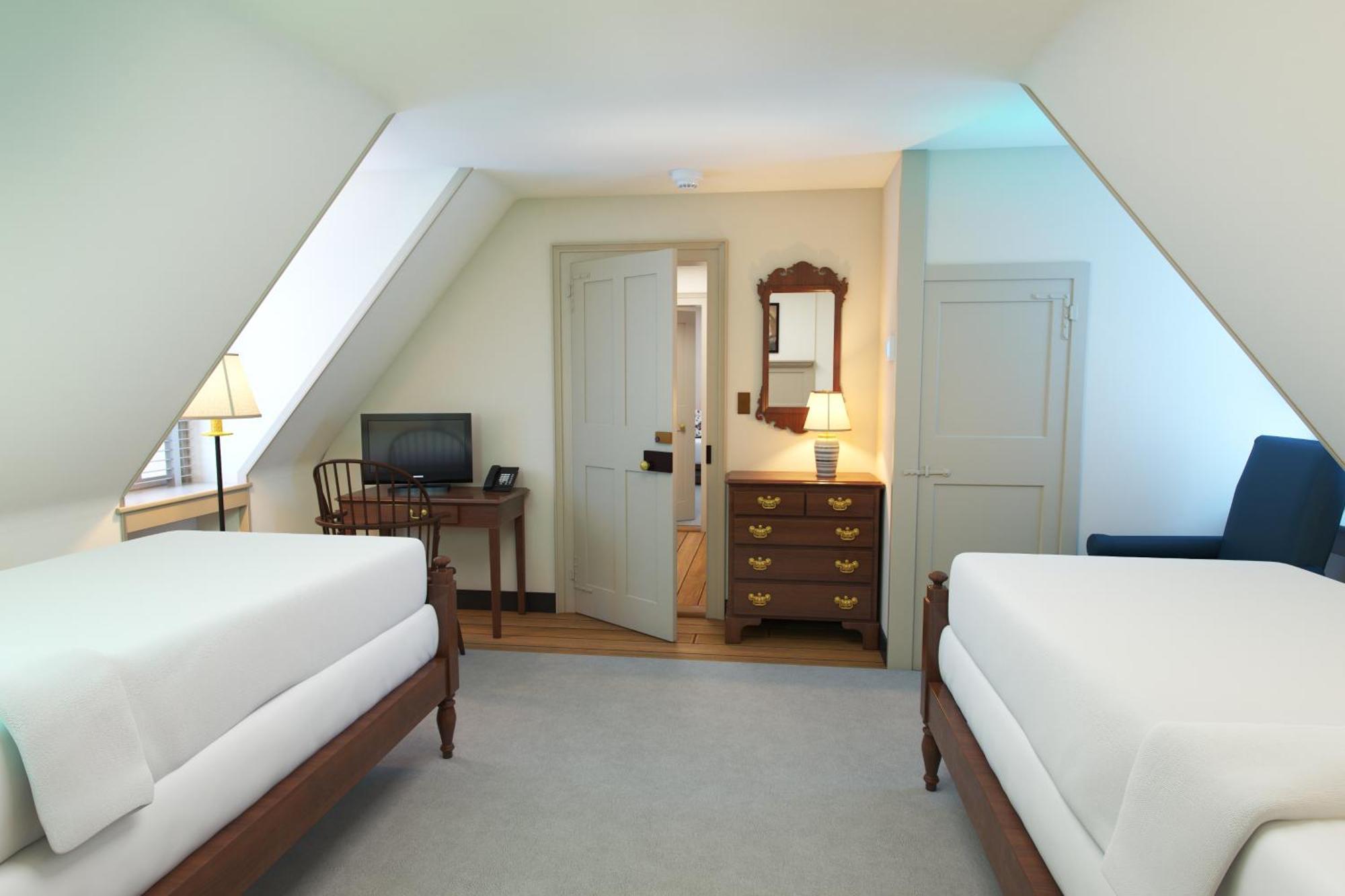 Deluxe Three-Bedroom Standalone Colonial House