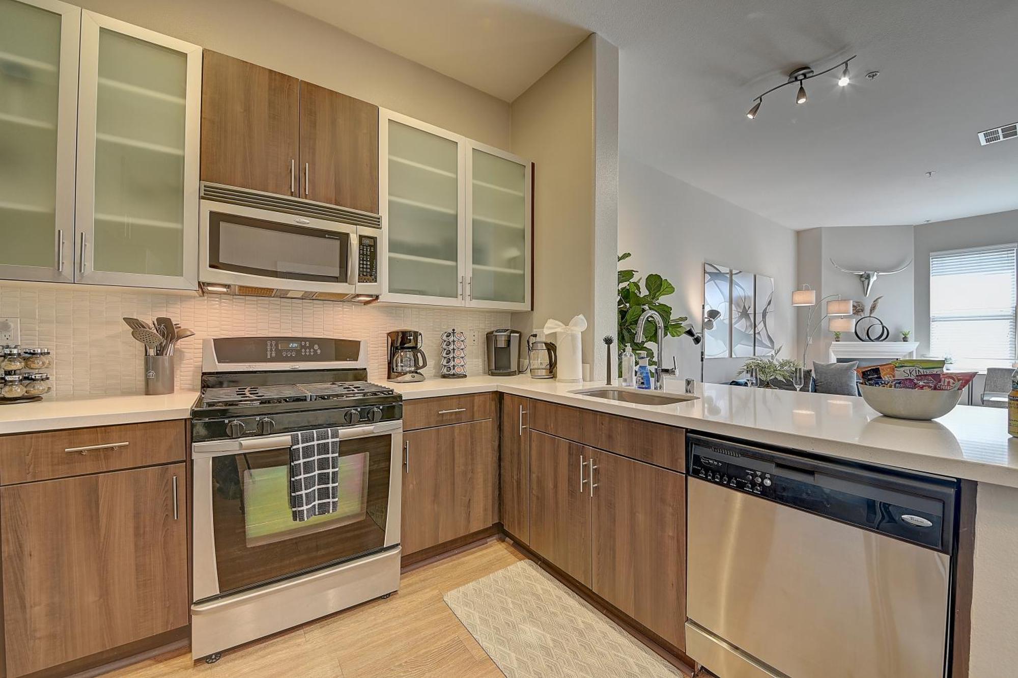 Deluxe One-Bedroom Apartment Garden View