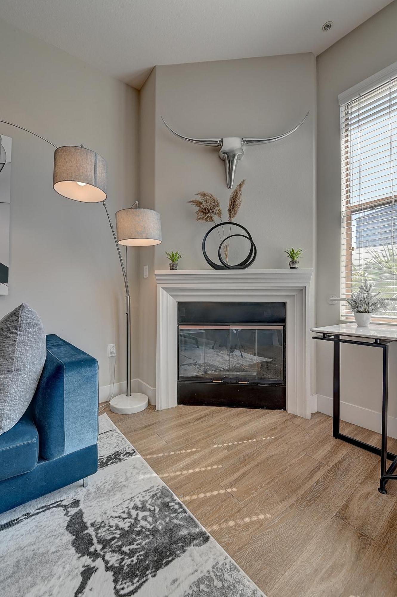 Deluxe One-Bedroom Apartment Garden View