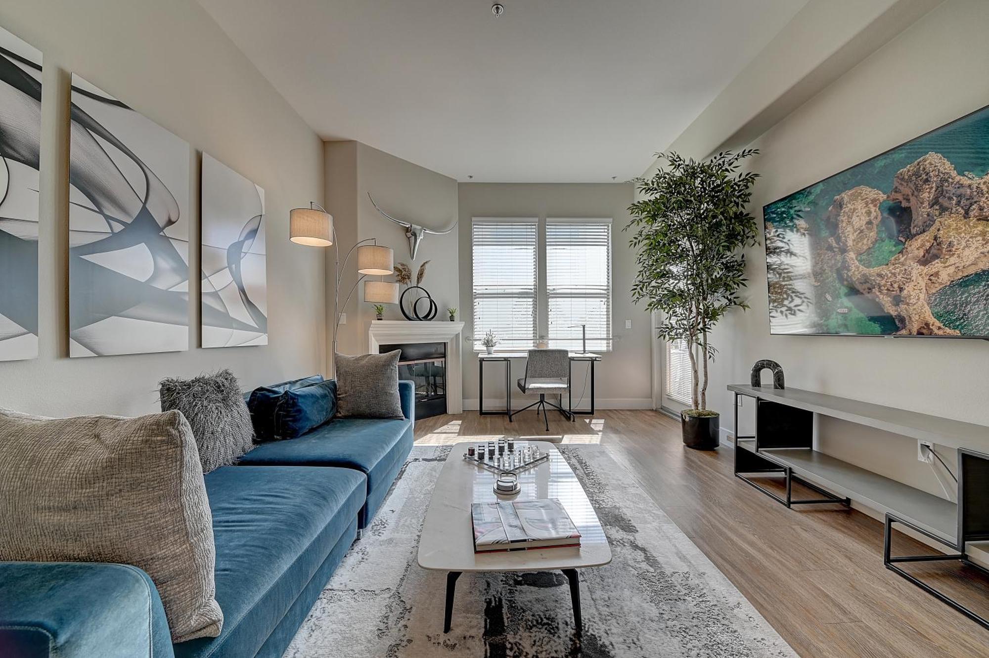 Deluxe One-Bedroom Apartment Garden View