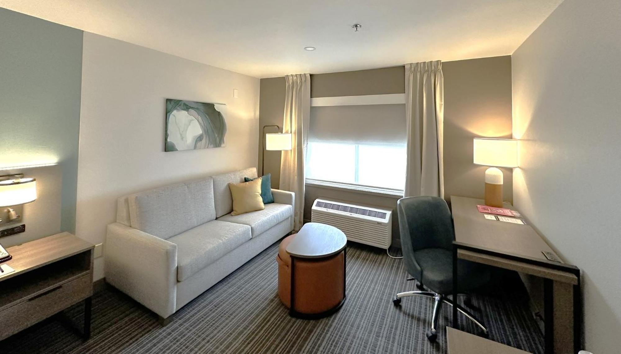 Queen Suite Two Queen Beds Non-Smoking