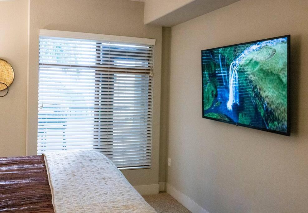 One-Bedroom Apartment Garden View