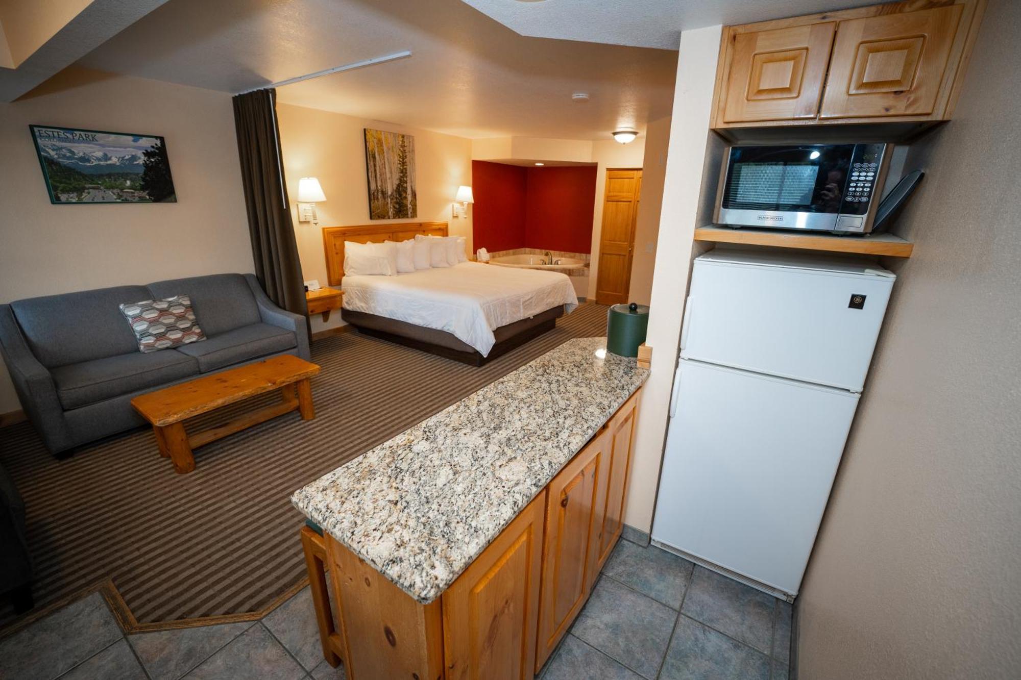 Deluxe King Room