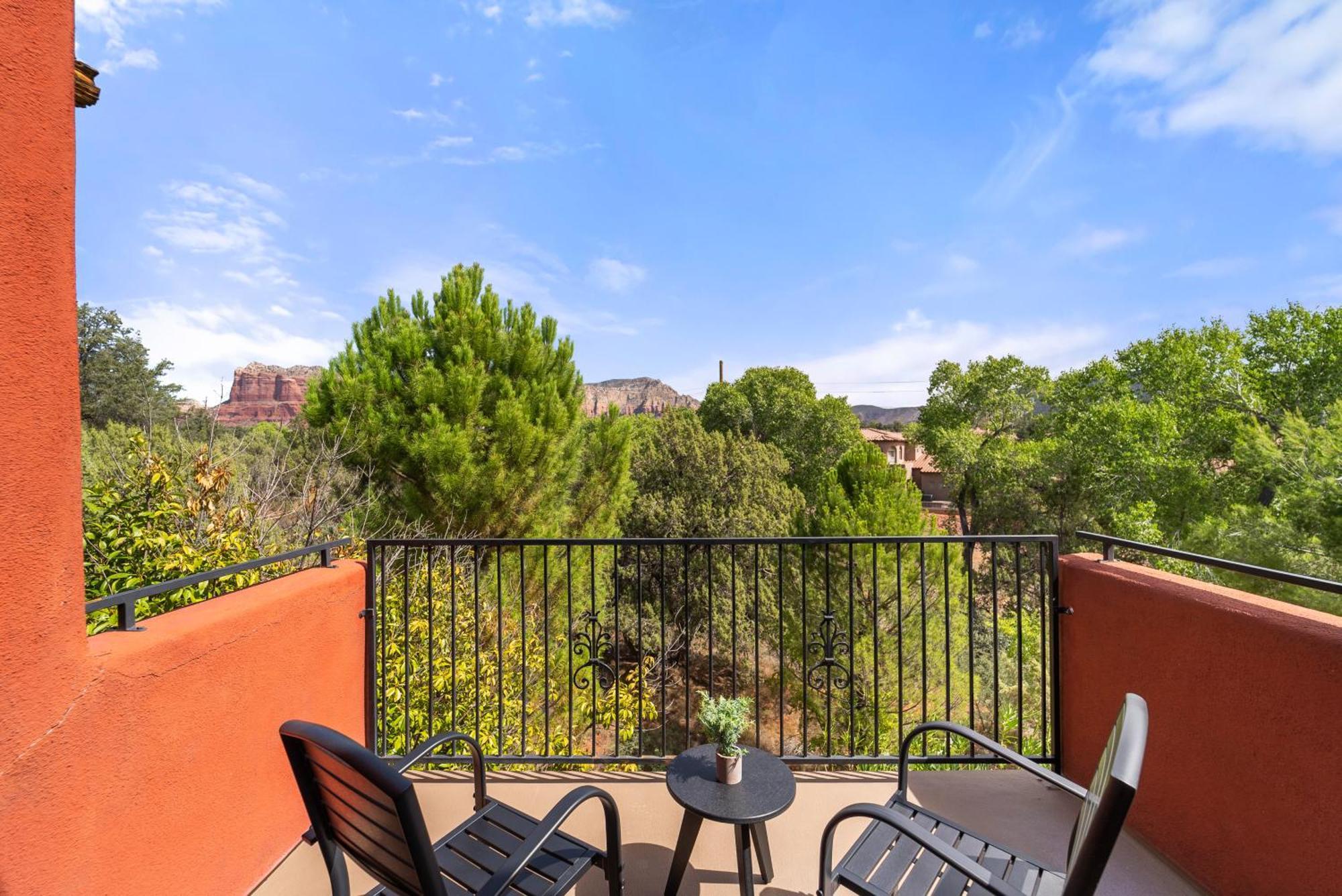 Premium Red Rock Suite