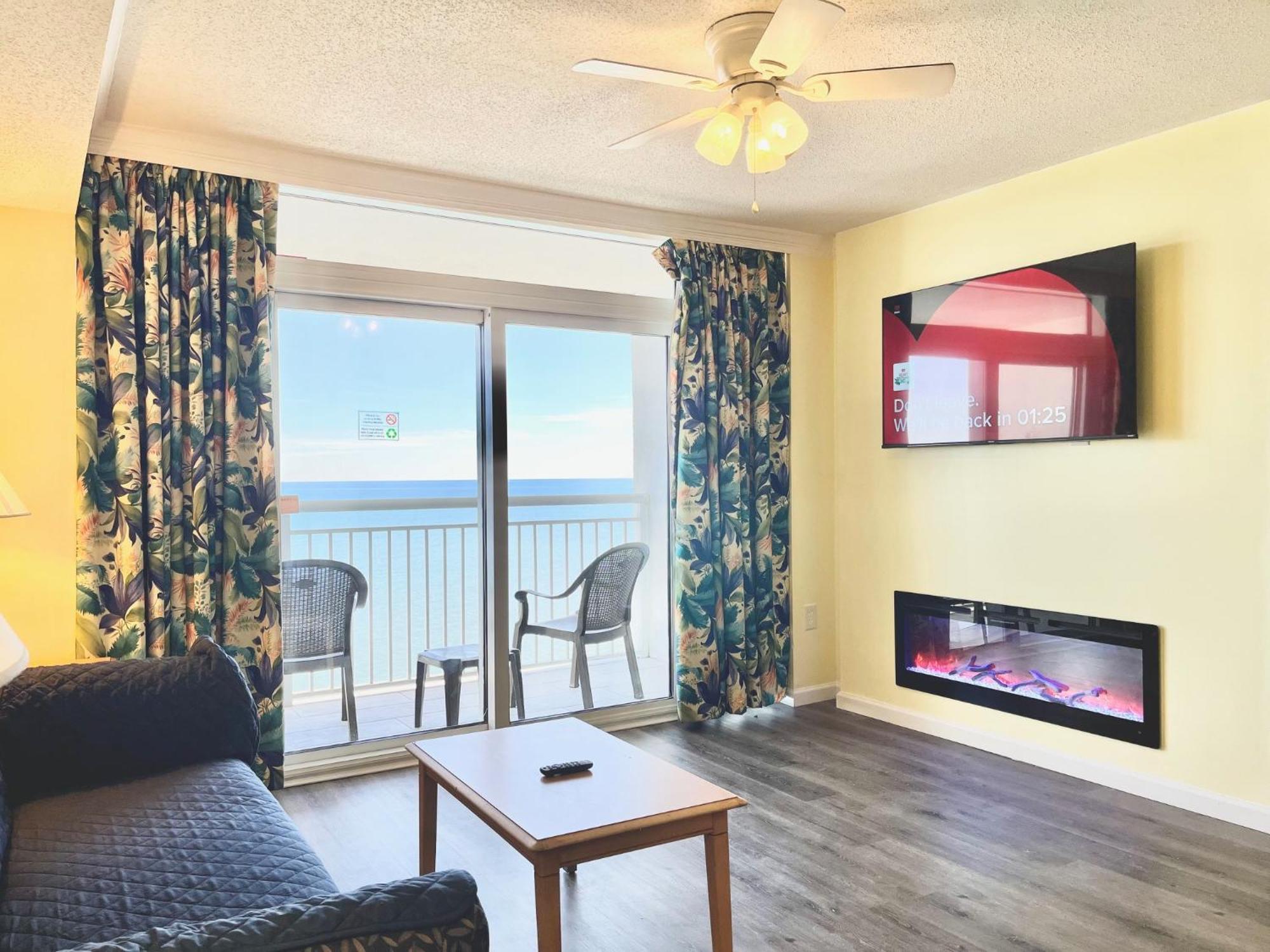 Deluxe One-Bedroom Apartment Ocean View