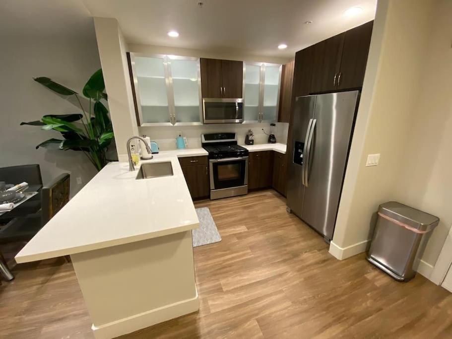 Deluxe One-Bedroom Apartment Garden View