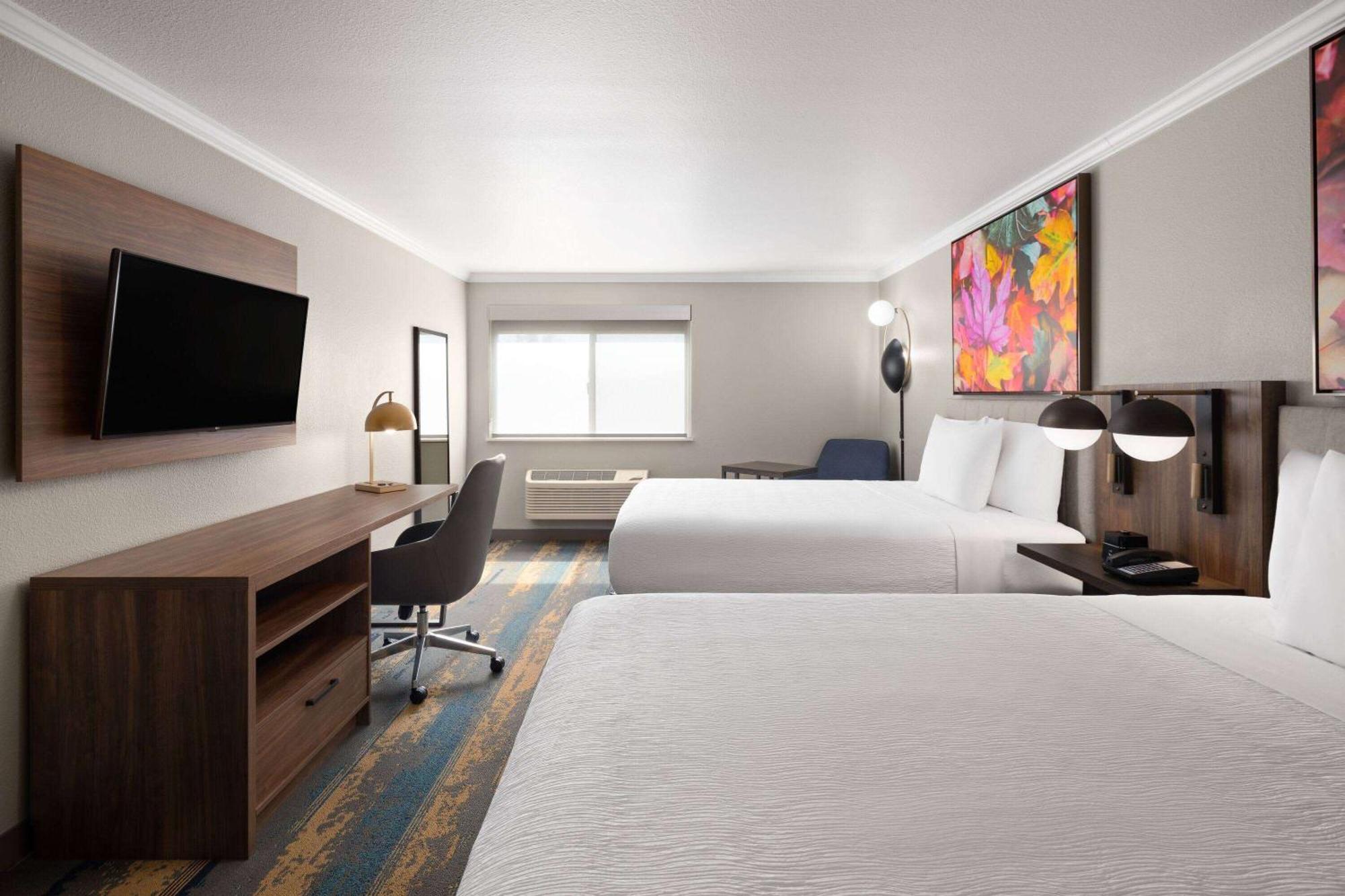 Queen Room Two Queen Beds Non-Smoking
