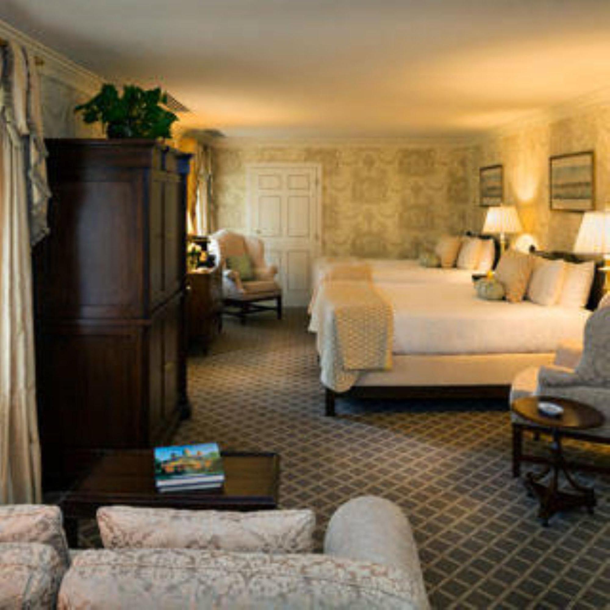 Deluxe Suite