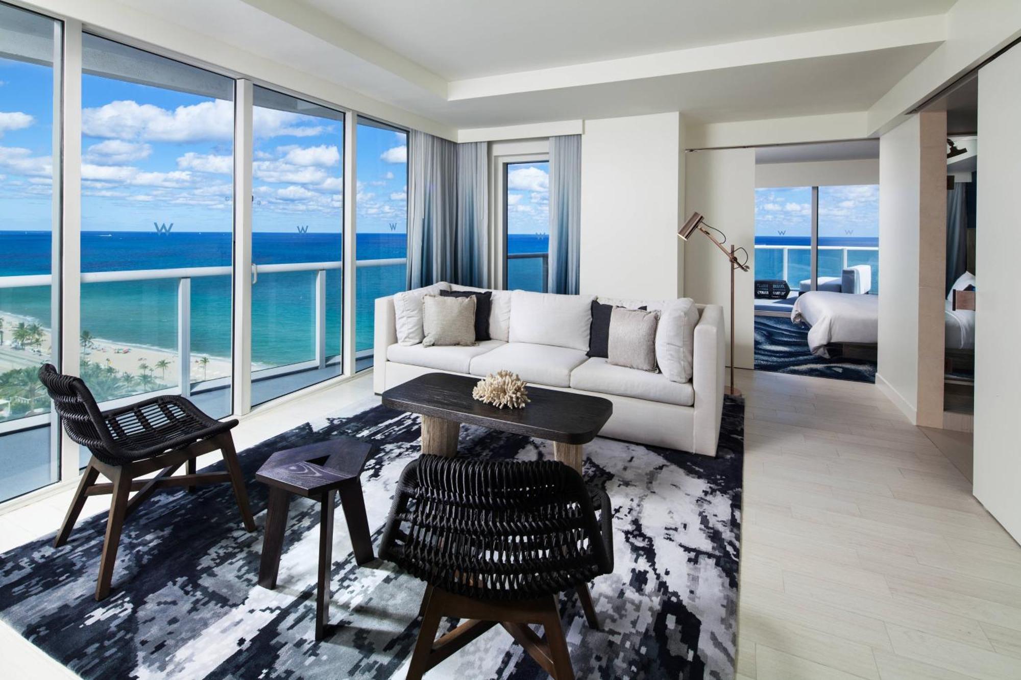 Supreme One-Bedroom King Suite Sofa Bed Oceanfront Mobility or Hearing Accessible Roll Shower