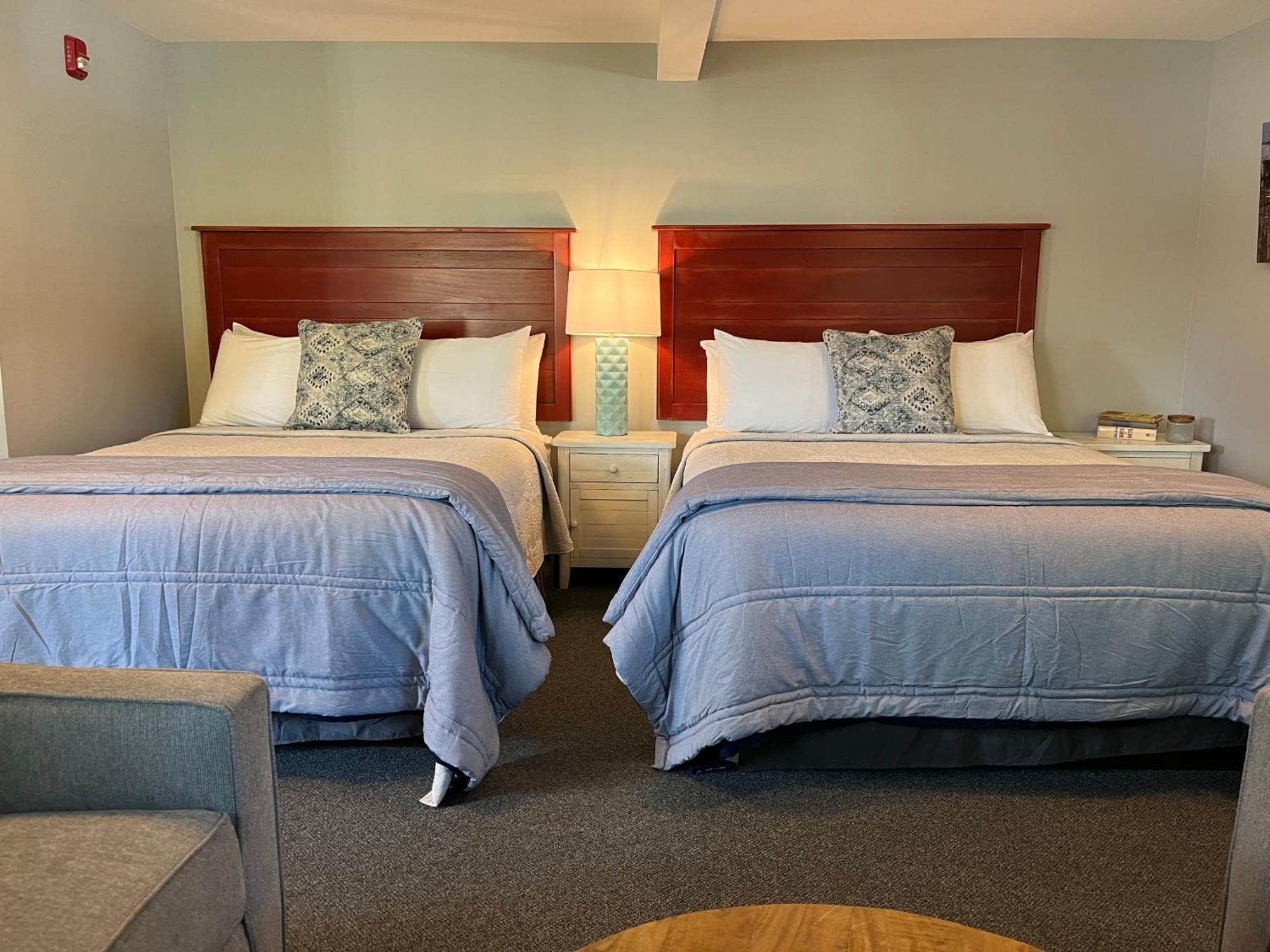 Queen Room Two Queen Beds
