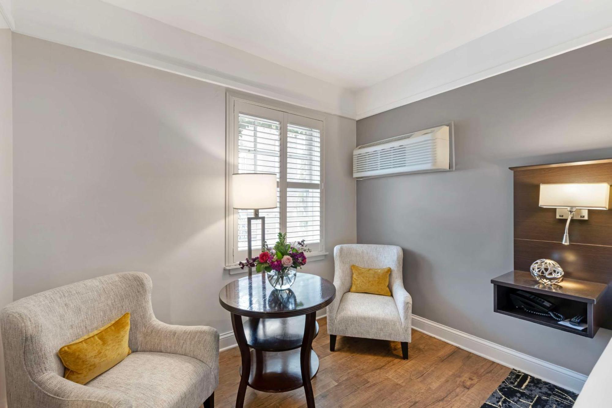 Standard King Room
