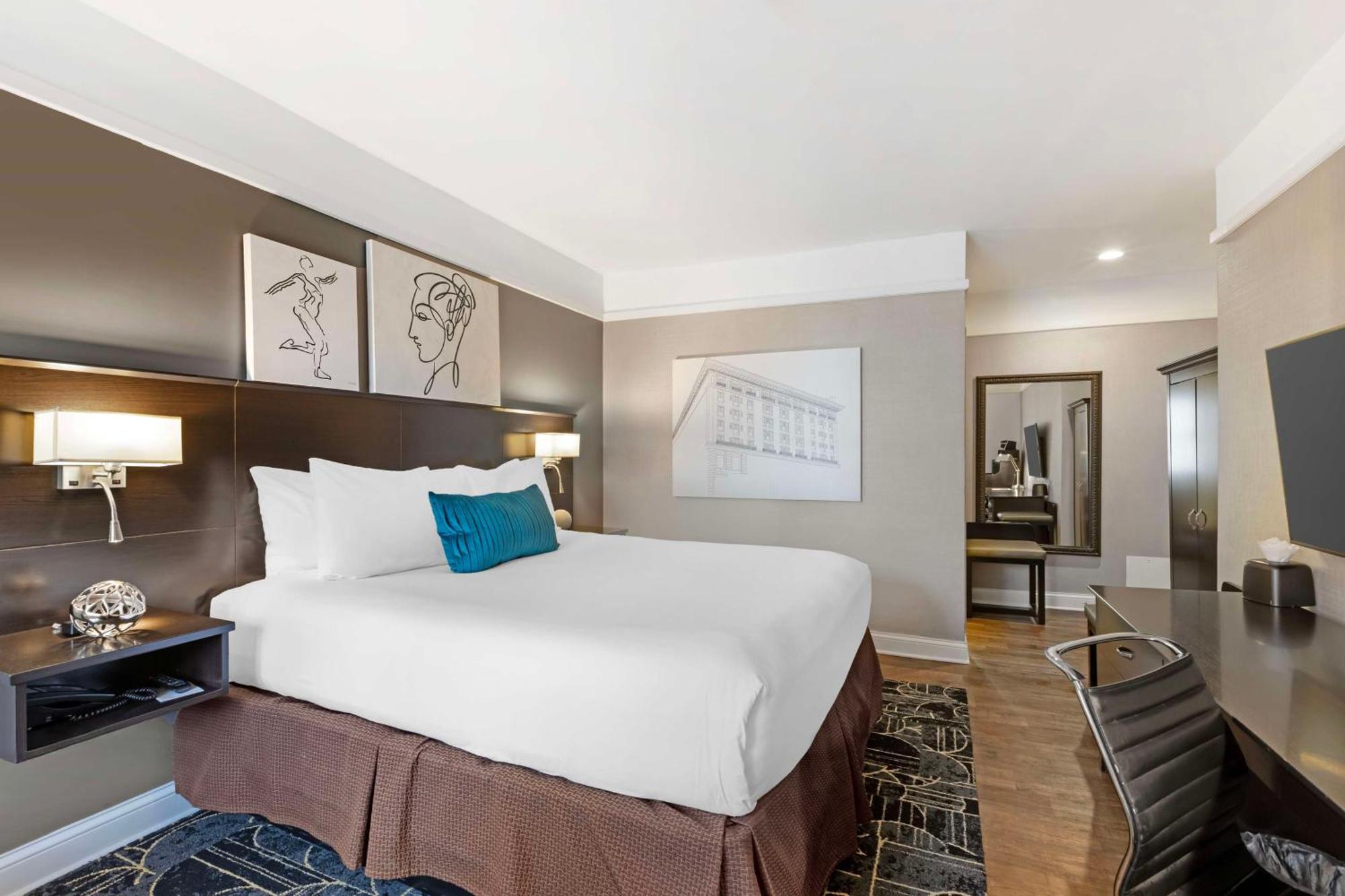 Standard King Room