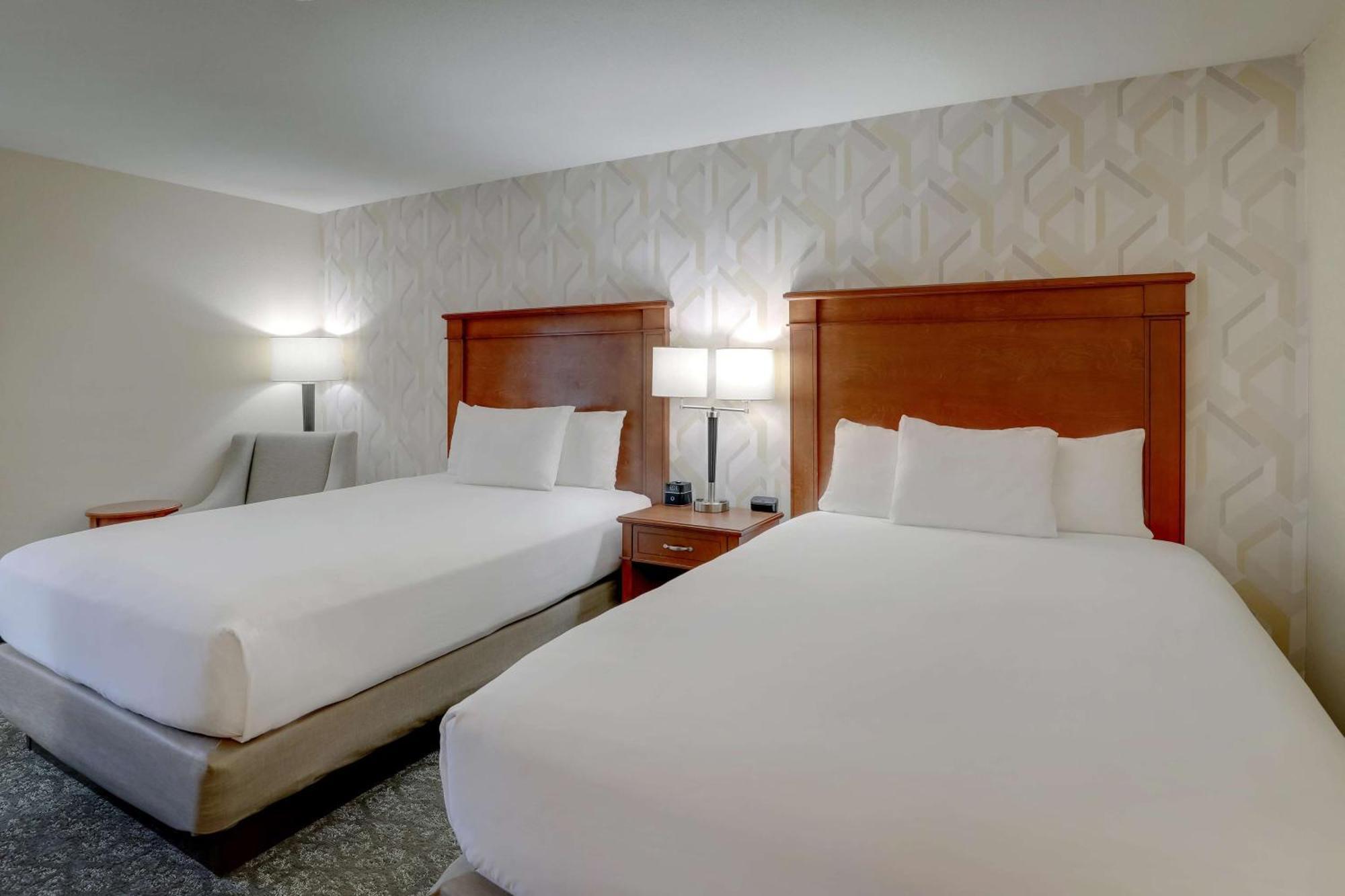 Deluxe Queen Room Two Queen Beds
