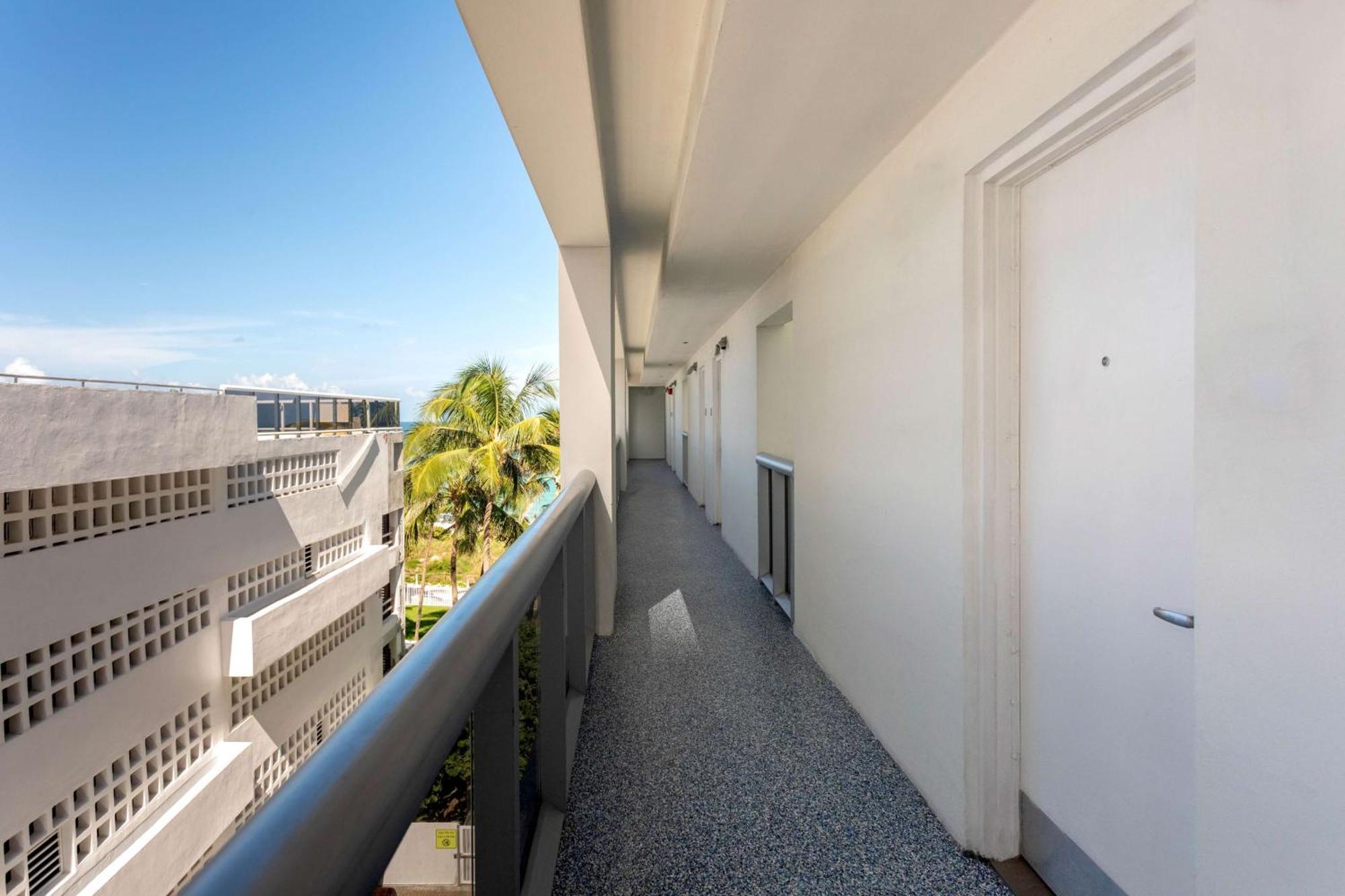 2 Queen Beds Partial Oceanview Balcony Exterior Wing