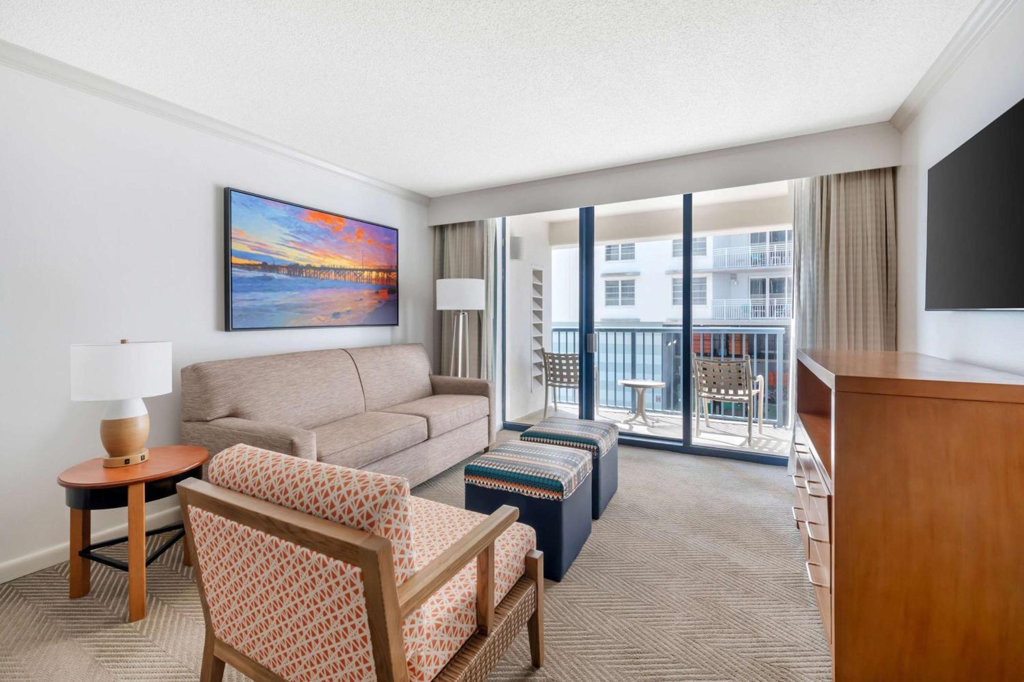 One-Bedroom King Suite Balcony Tub Accessible