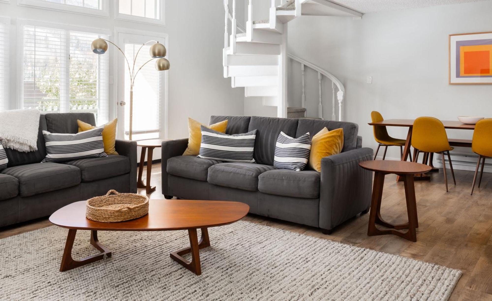 Two-Bedroom Apartment Mountain View