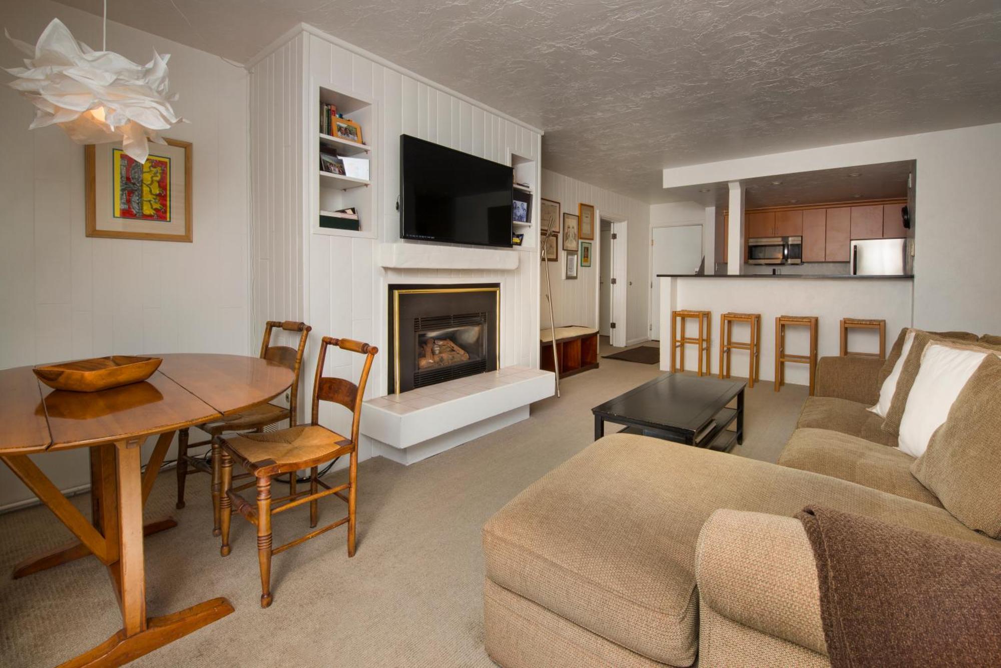 Two-Bedroom Apartment Mountain View
