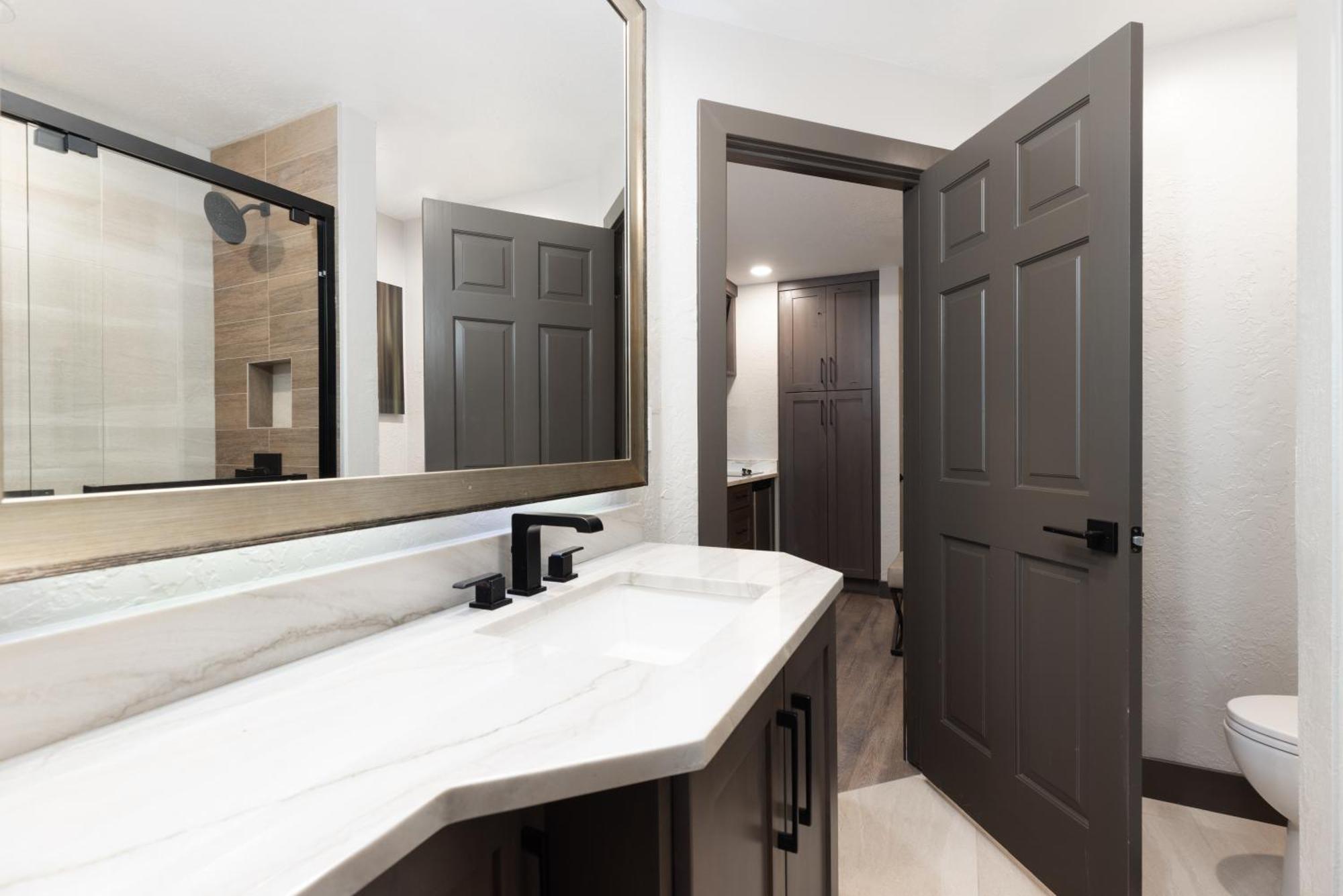 Signature Suite
