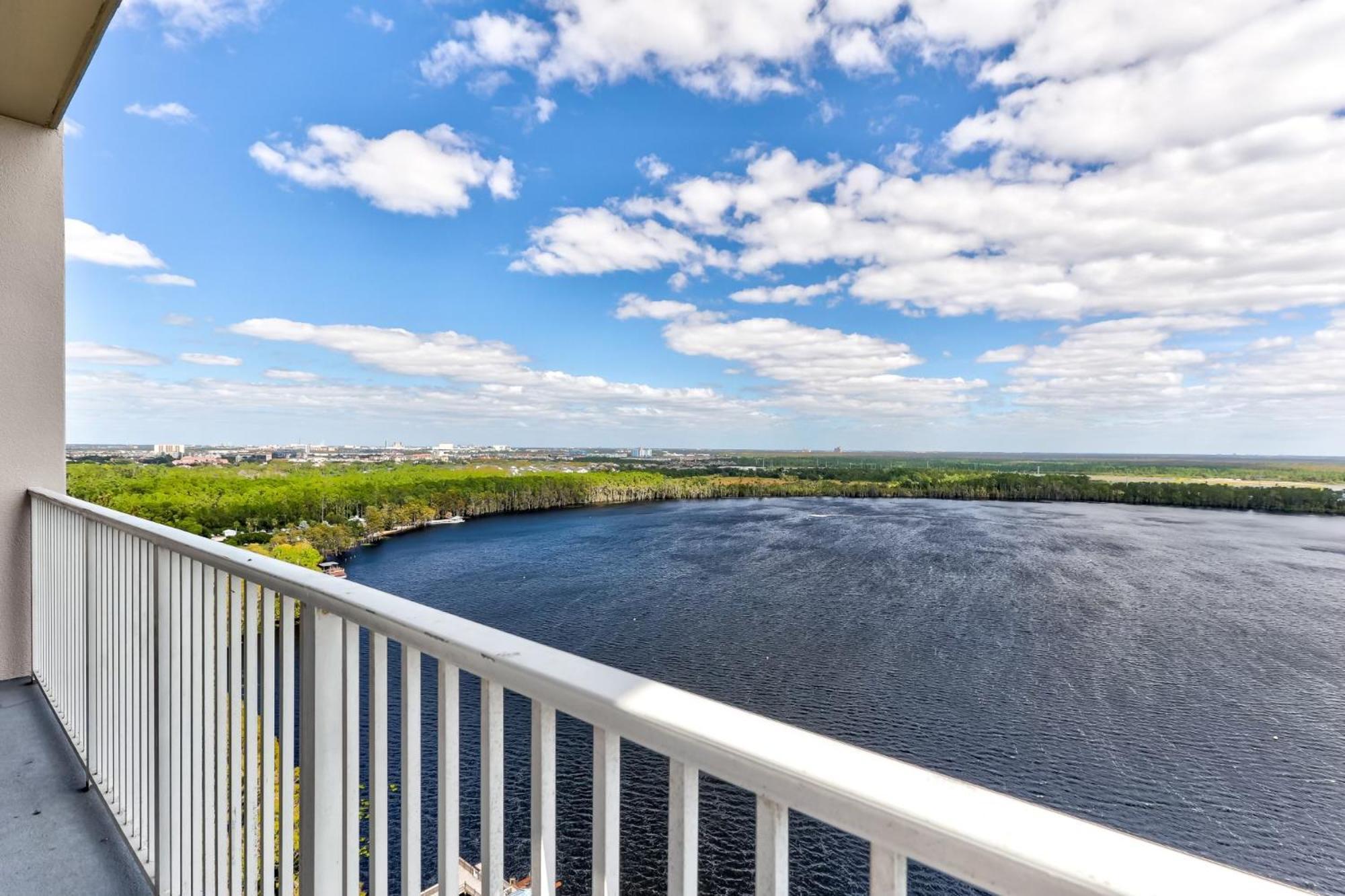Two-Bedroom Apartment Water View