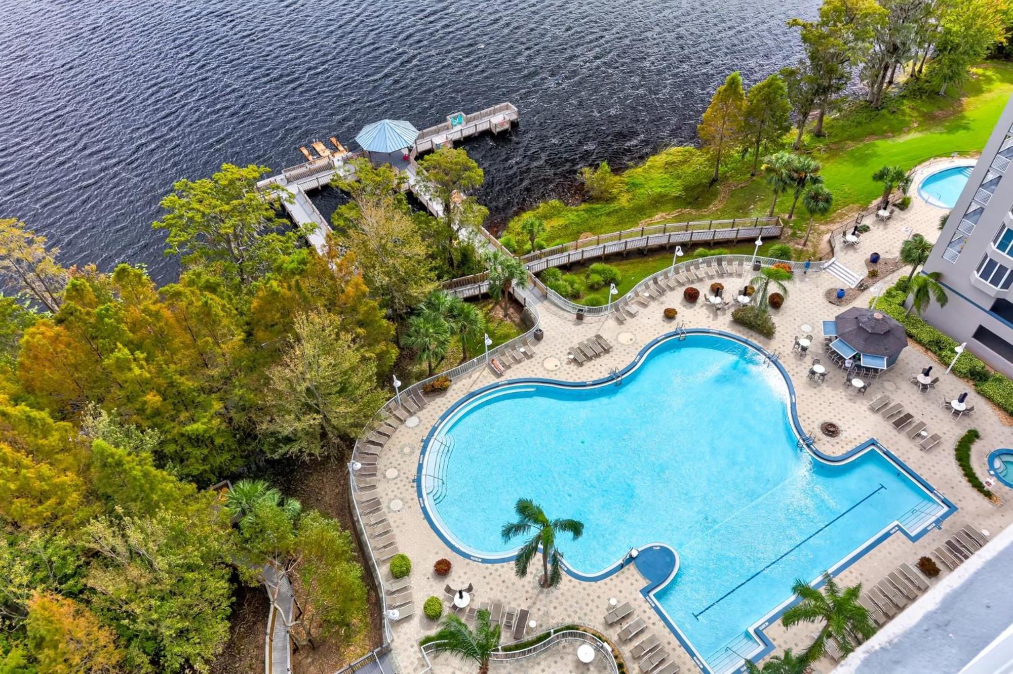 Two-Bedroom Apartment Water View
