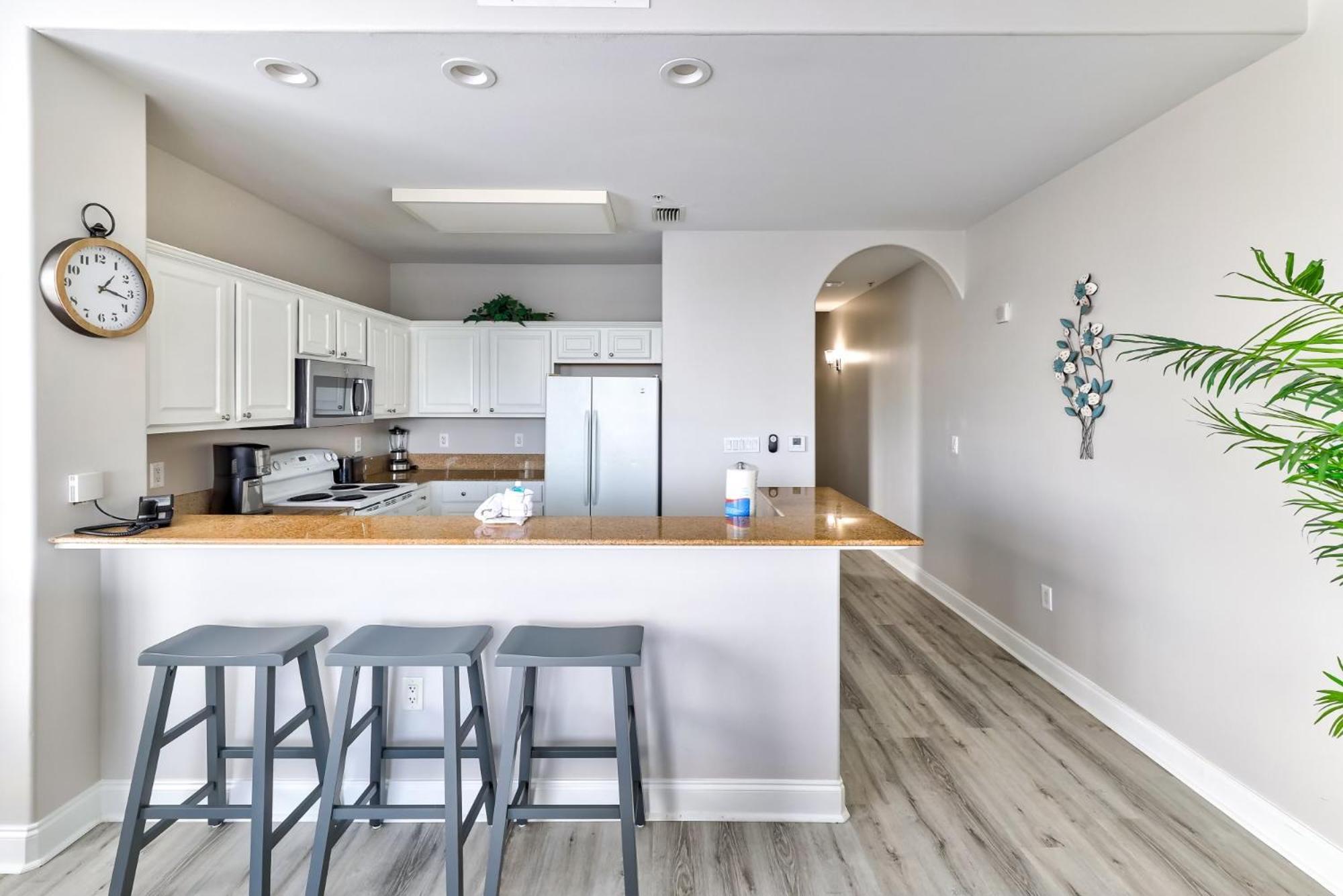Two-Bedroom Apartment Water View