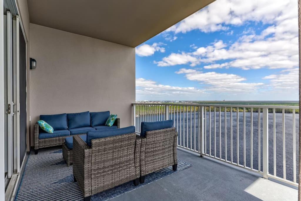 Two-Bedroom Apartment Water View