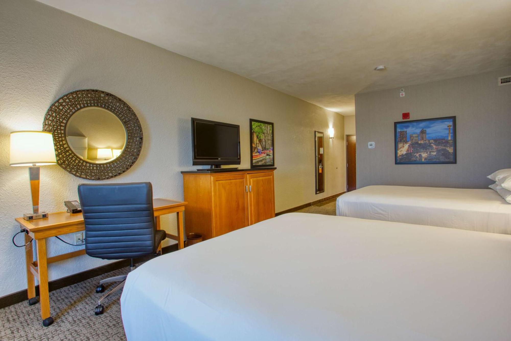 Deluxe Queen Room Two Queen Beds