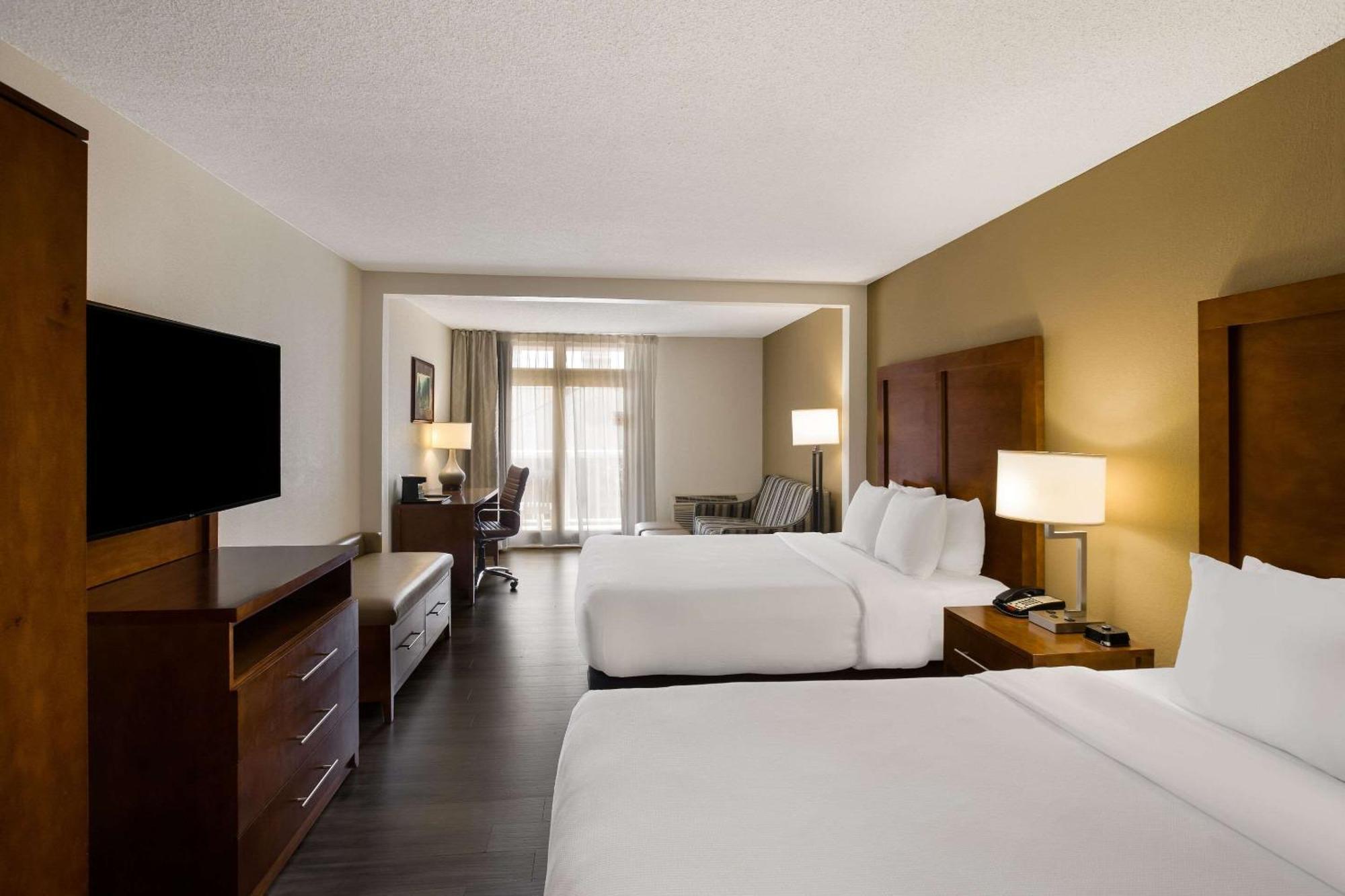 Superior Queen Room Two Queen Beds Non-Smoking