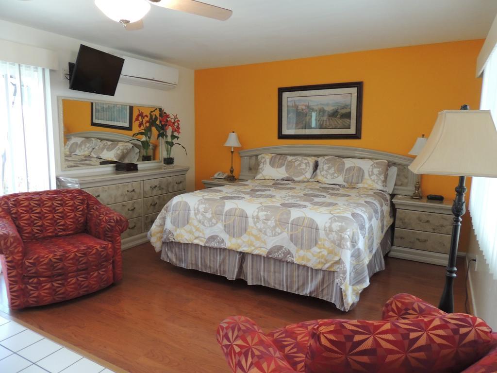 King Room Kitchenette