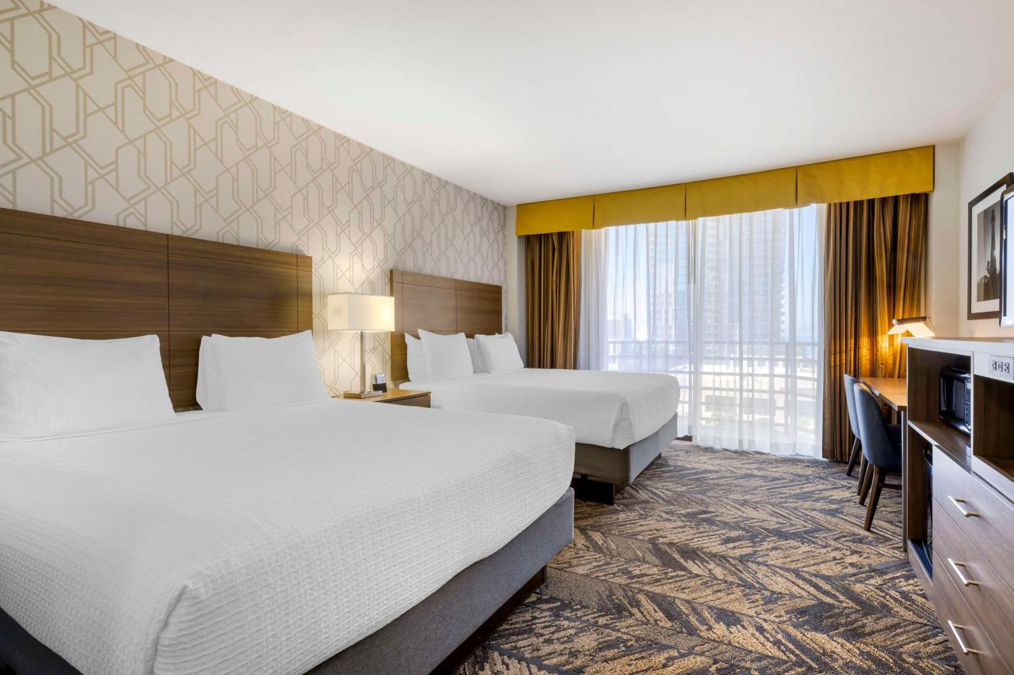 Queen Room Two Queen Beds Partial Bay View Non-Smoking
