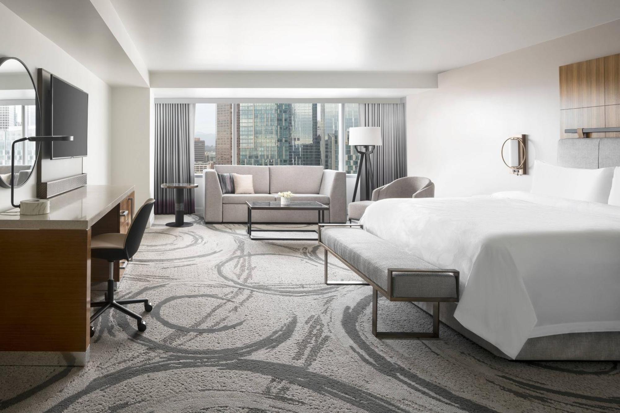 Junior King Suite