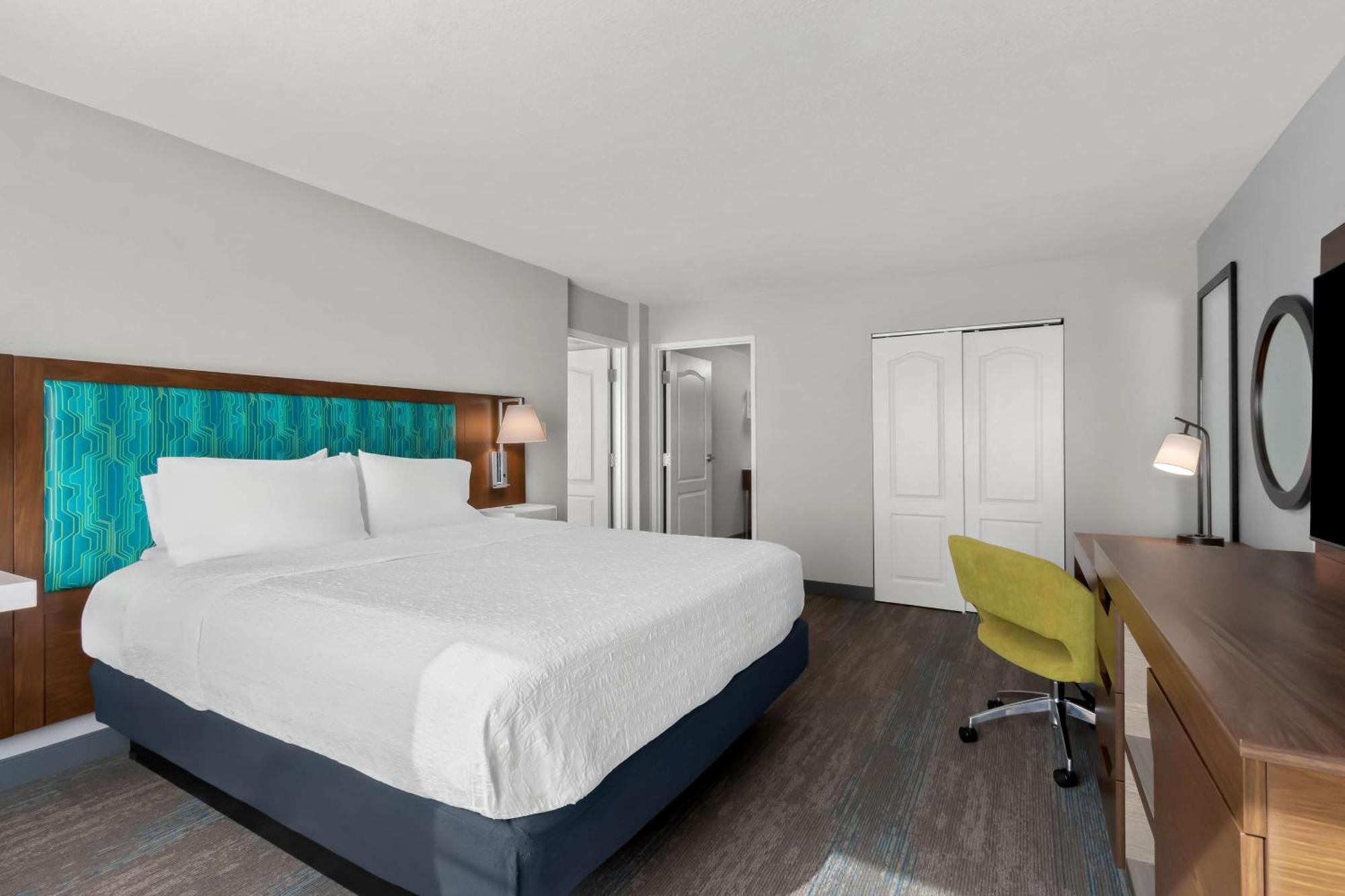 One-Bedroom King Suite Non-Smoking