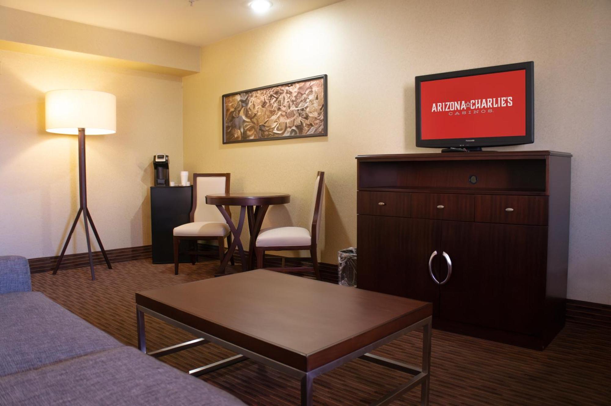 Deluxe Suite One King Bed
