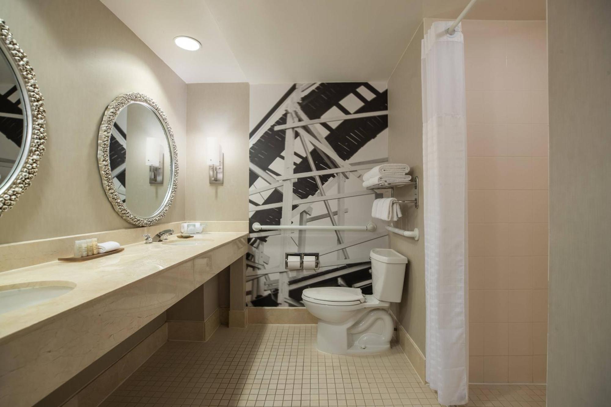 Standard Room Two Queen Beds