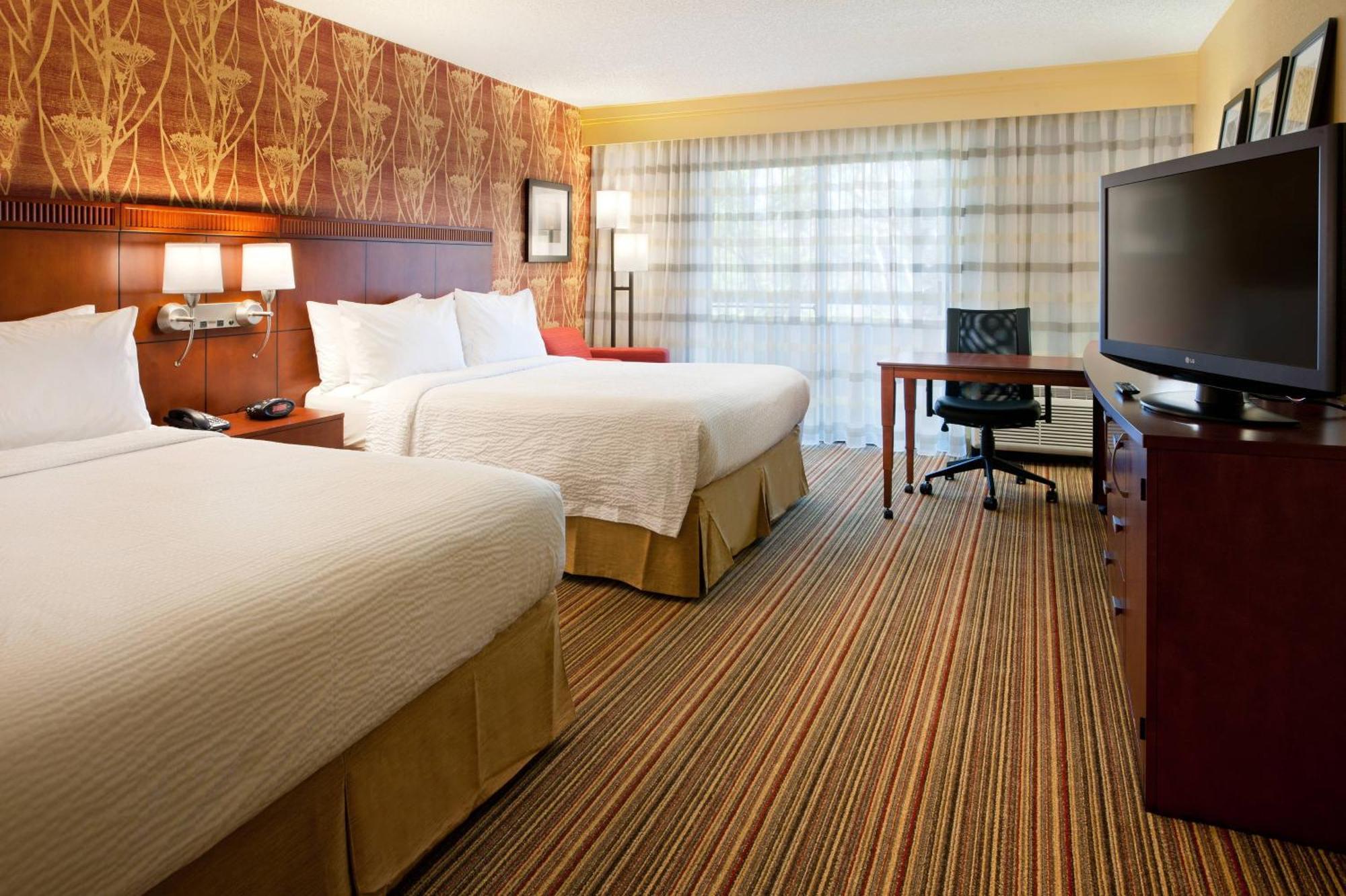 Queen Room Two Queen Beds