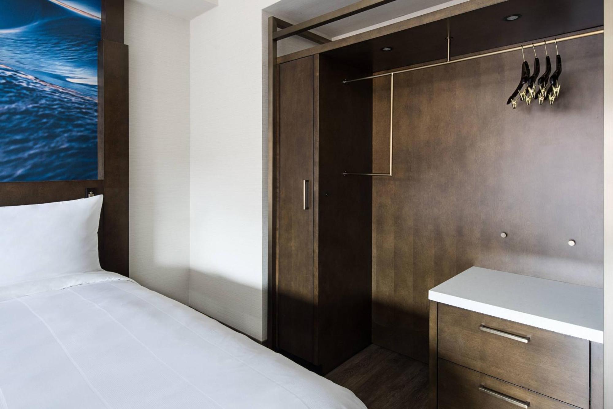 Queen Room Two Queen Beds Concierge Lounge Access