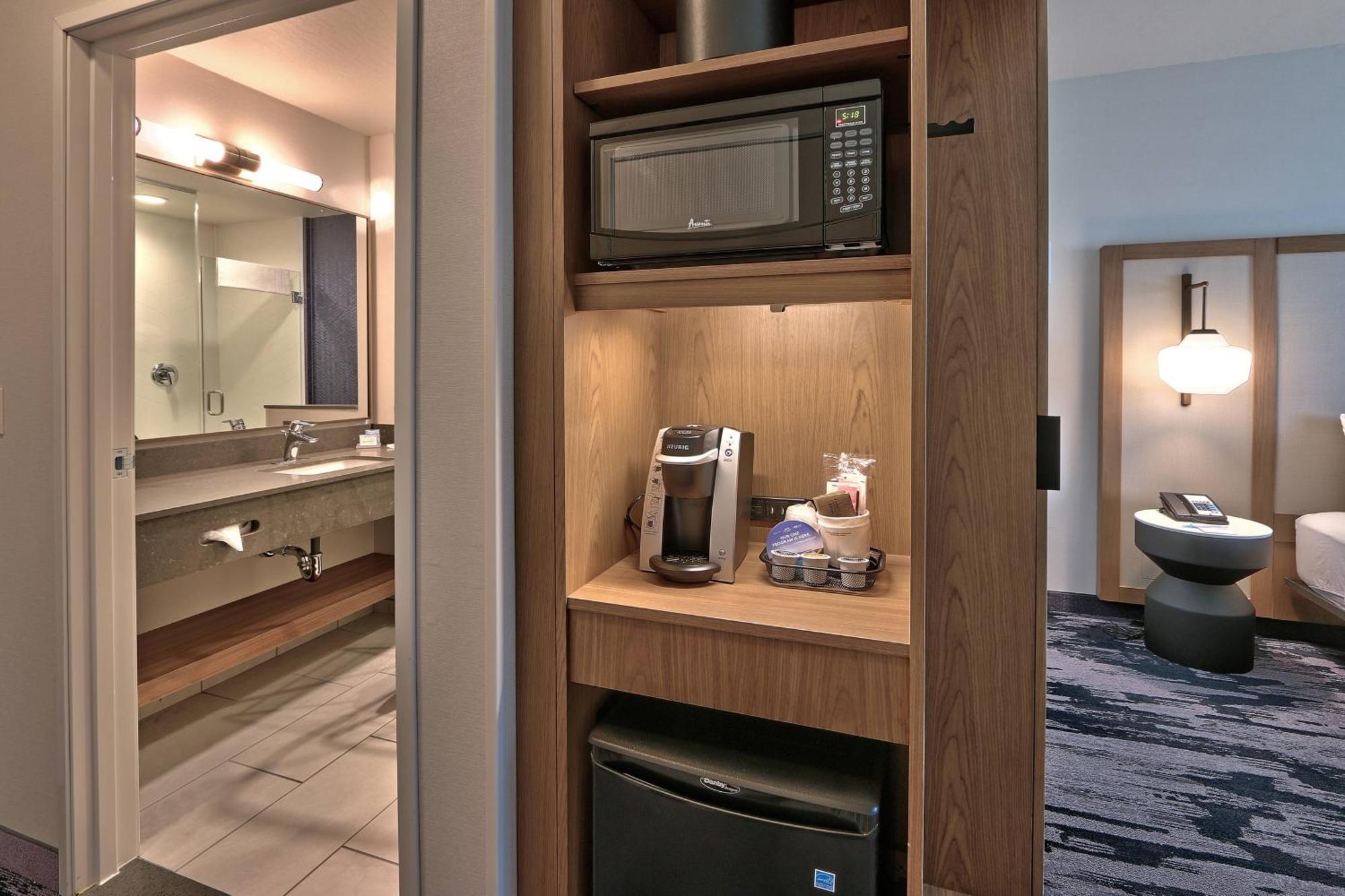 King Room Transfer Shower Roll Shower Mobility Access or Hearing Accessible