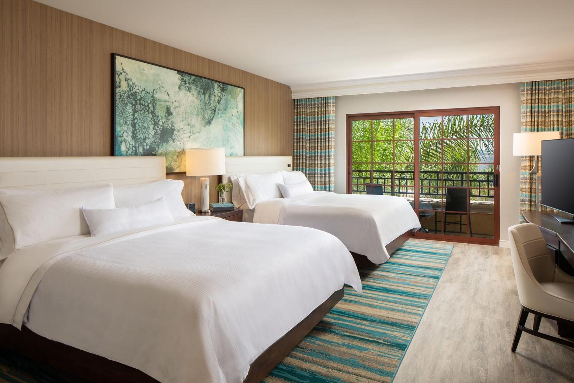 Premium Guest room 1 King Coastline view Grand View Balcony