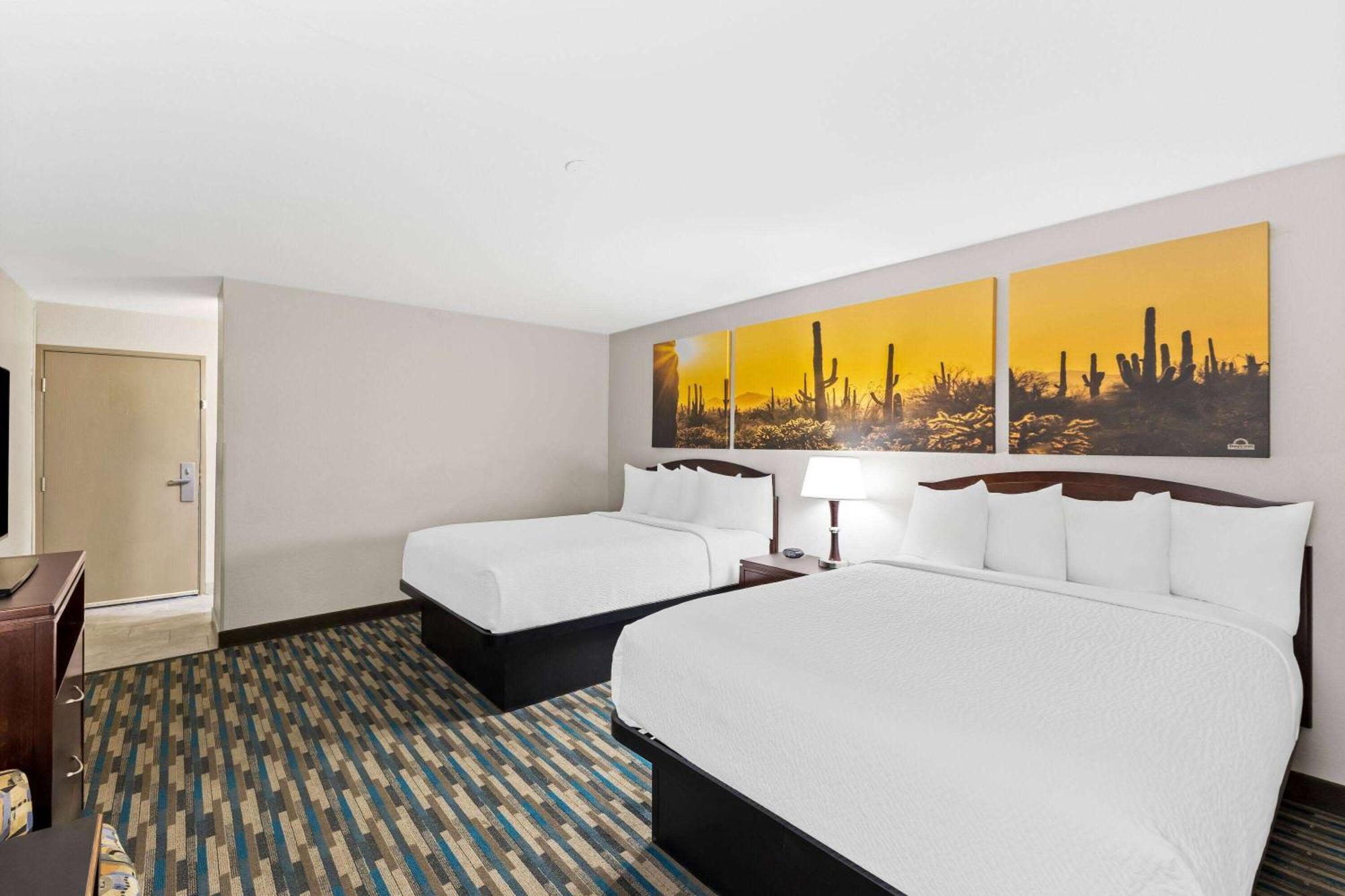 Standard Queen Room Two Queen Beds Non-Smoking No Pets Allowed