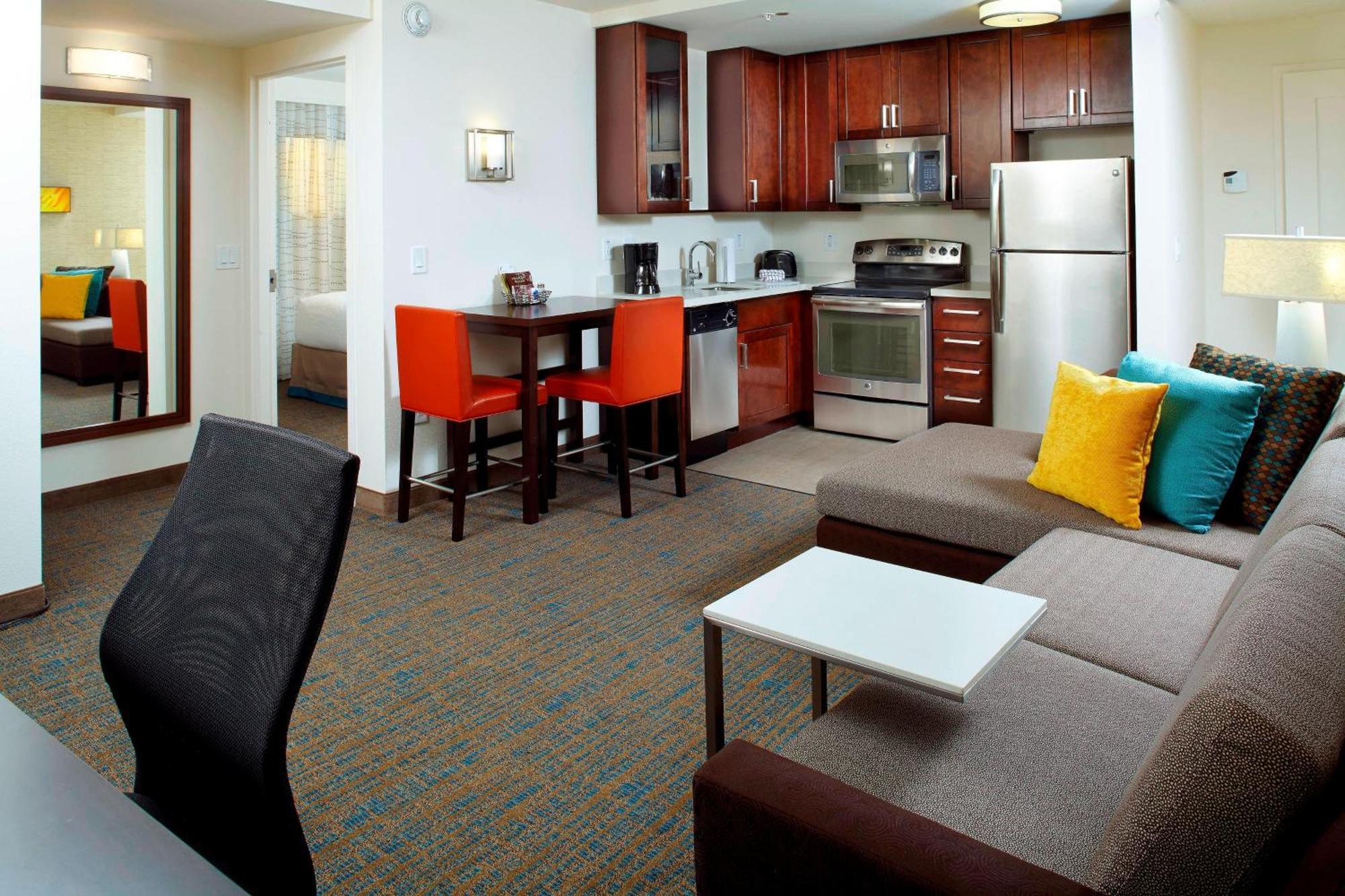One-Bedroom King Suite