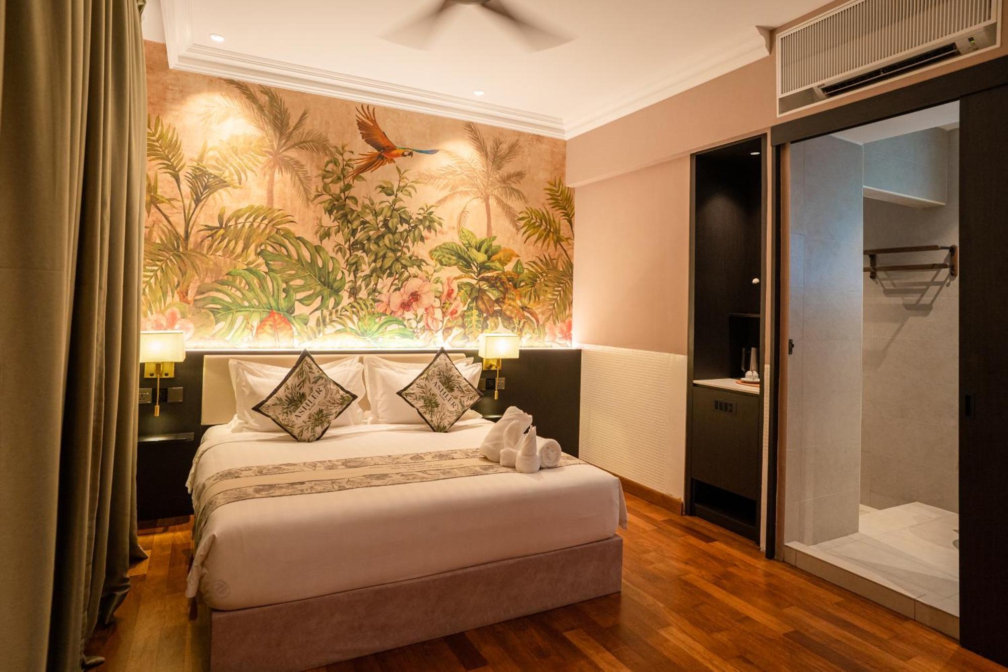 Deluxe King Suite