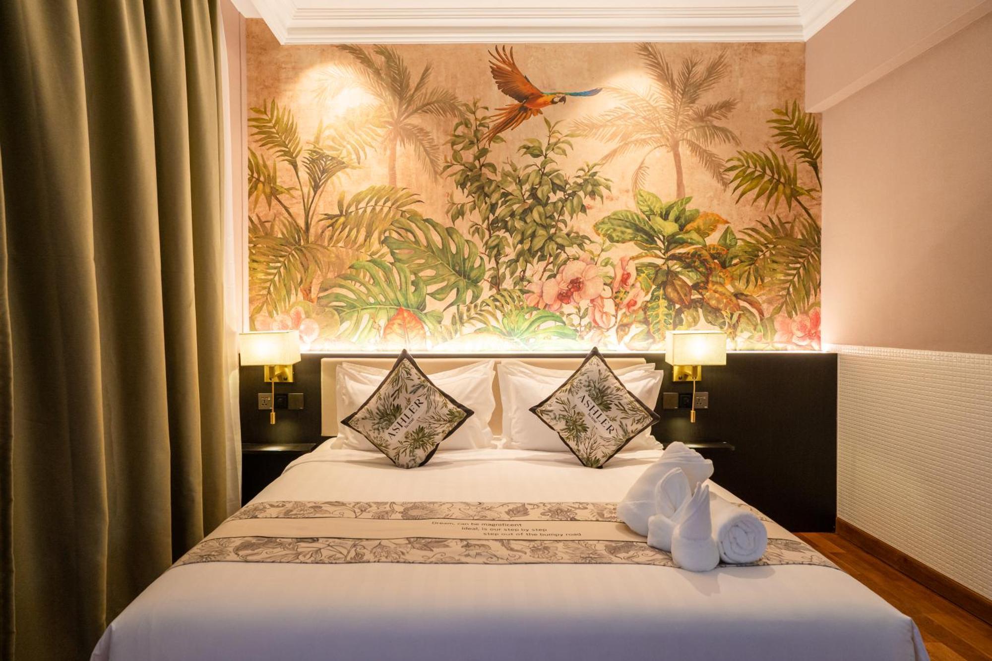 Deluxe King Suite