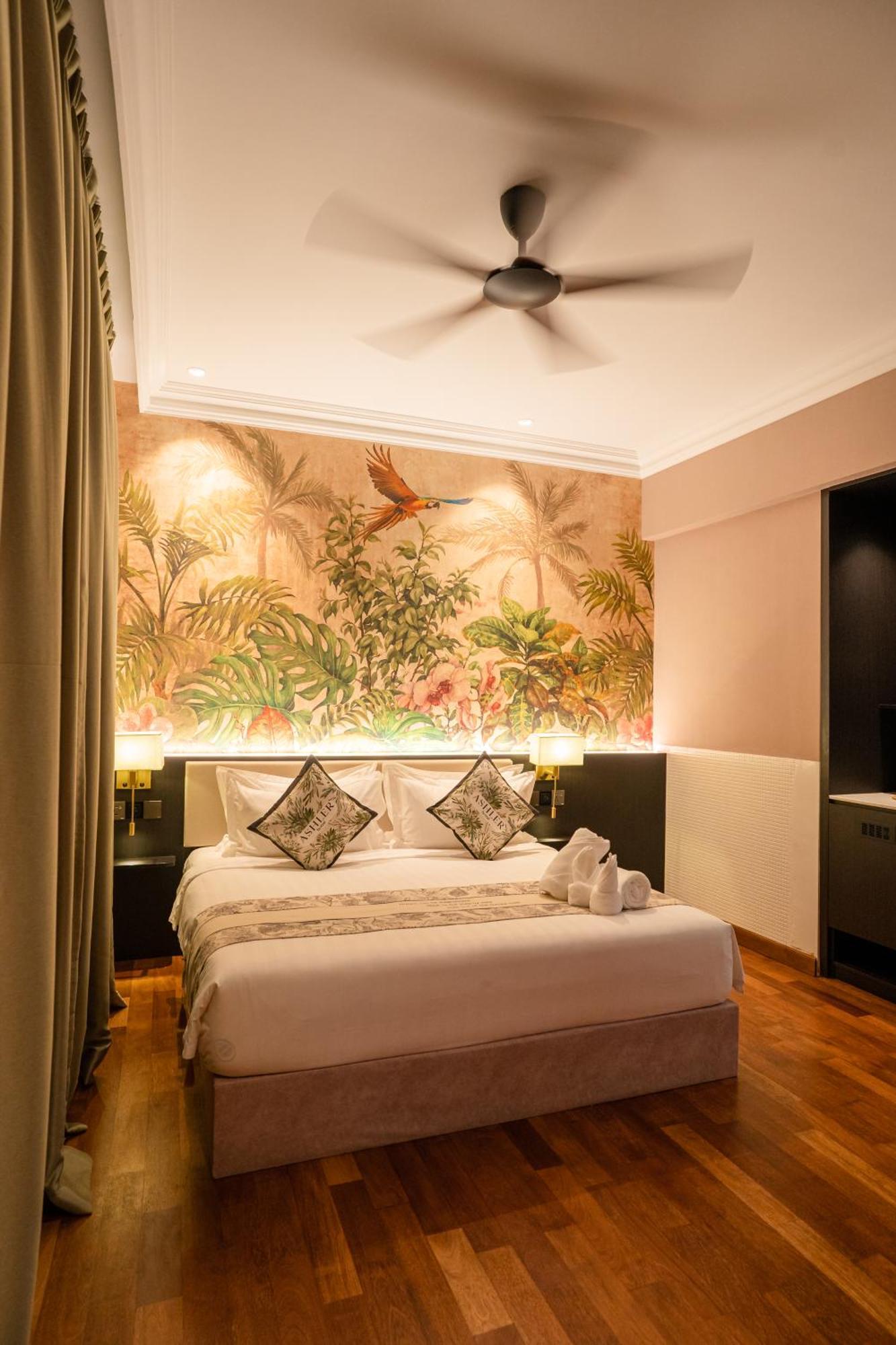 Deluxe King Suite
