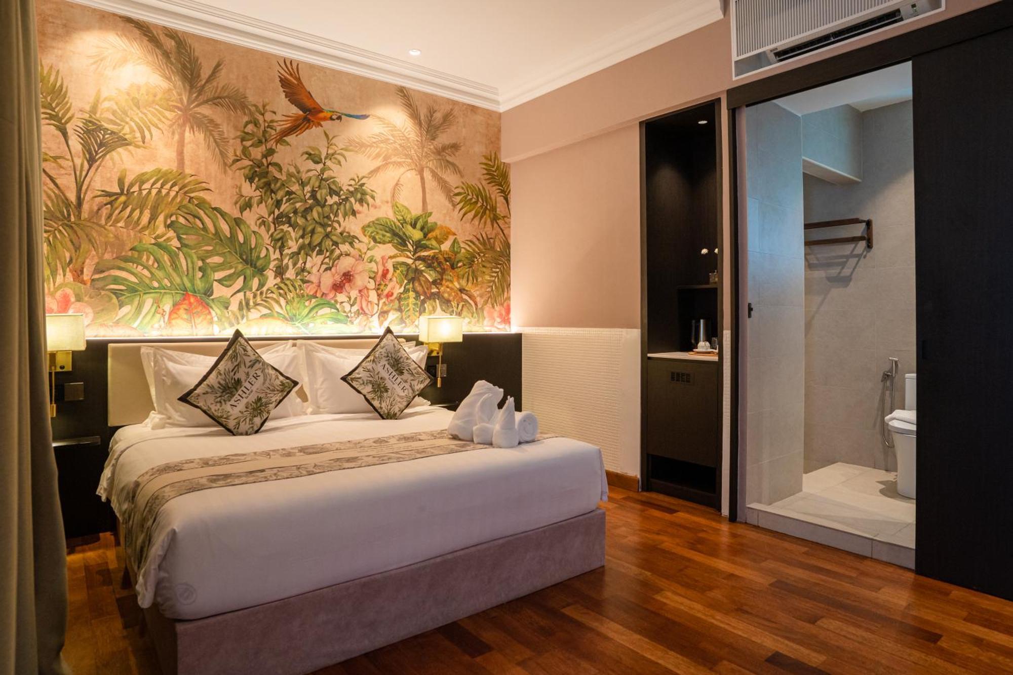 Deluxe King Suite
