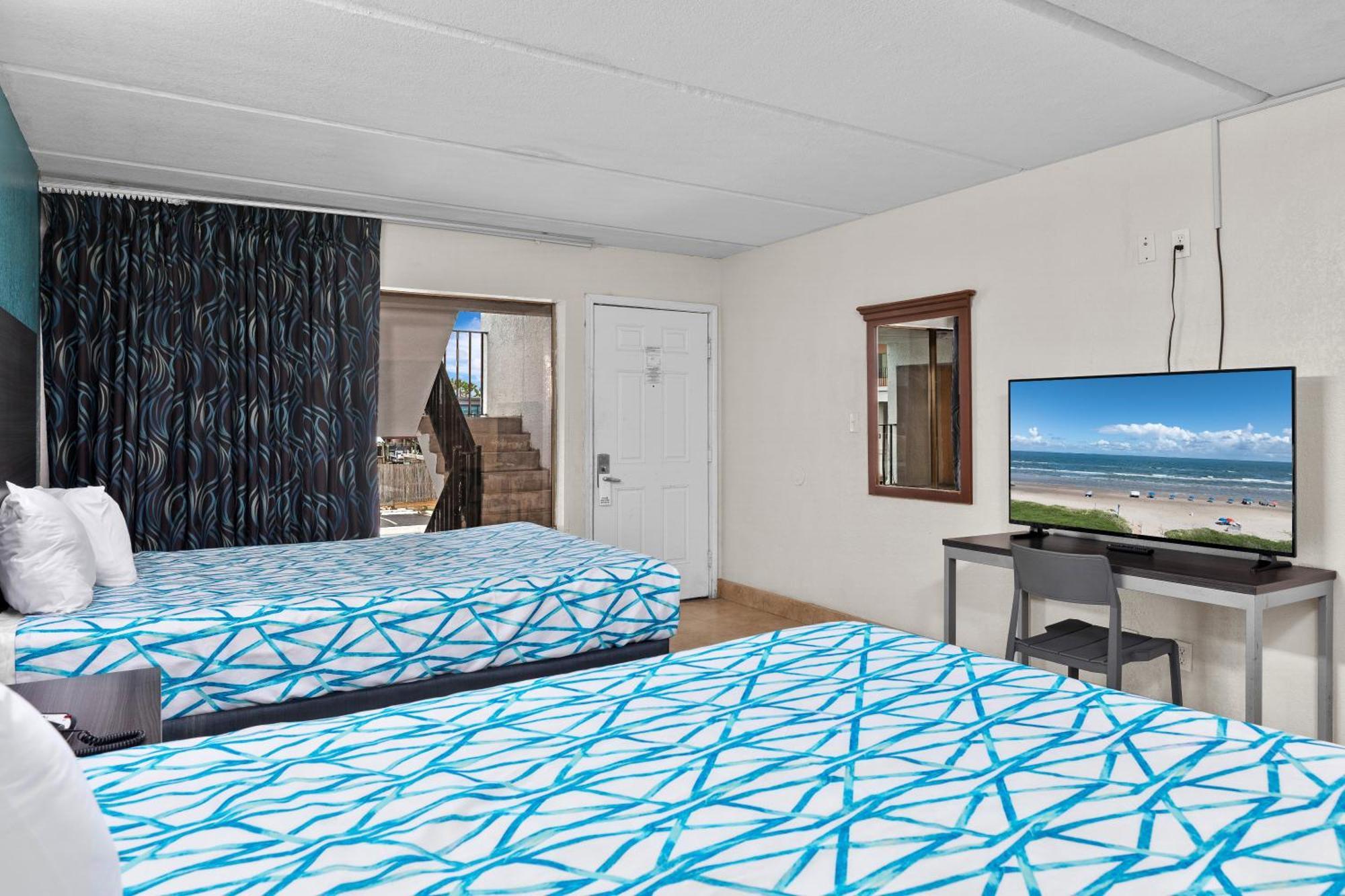 Quadruple Room Two King Beds Non Smoking