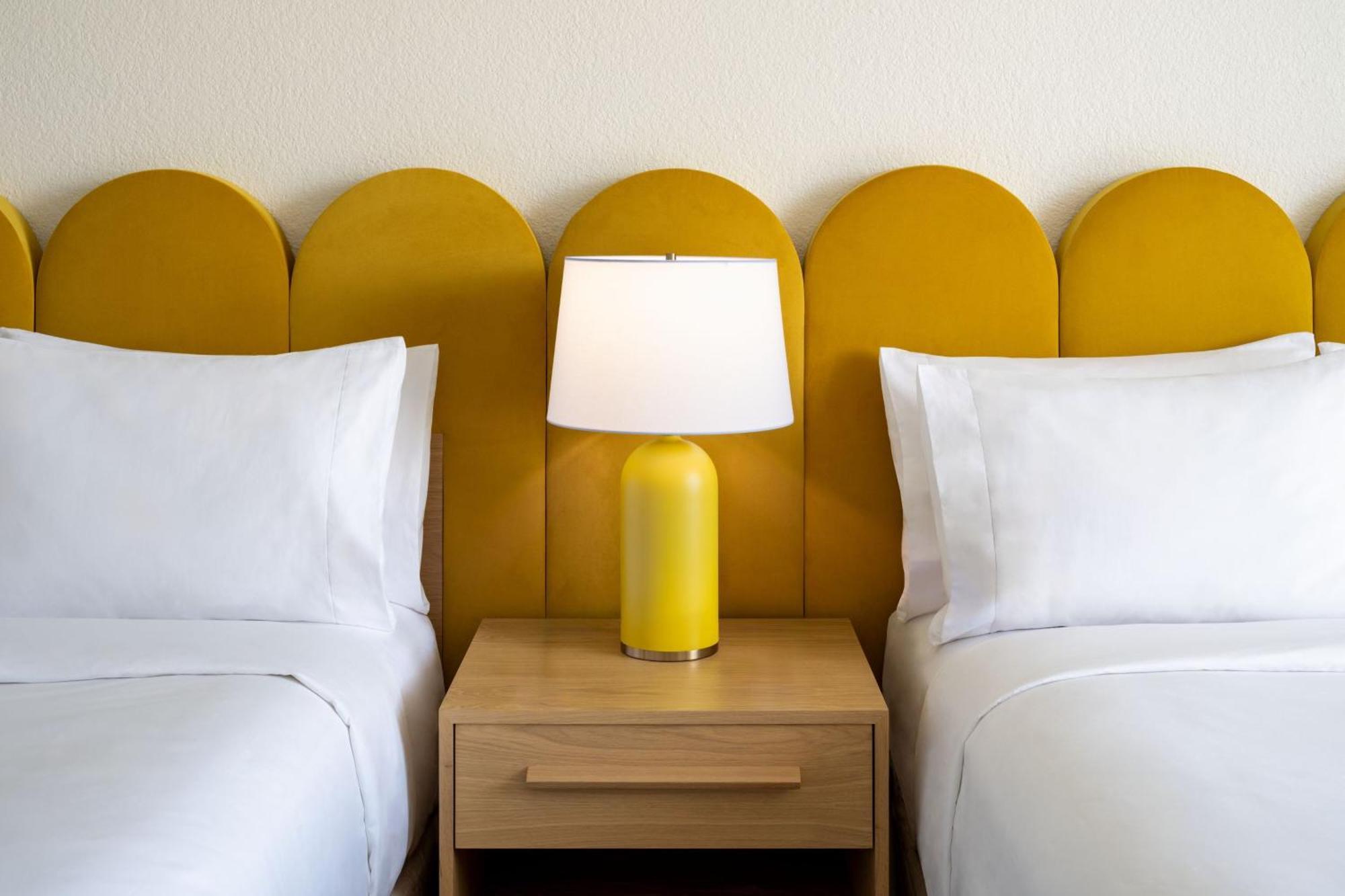 Queen Room Sofa Bed City View High Floor