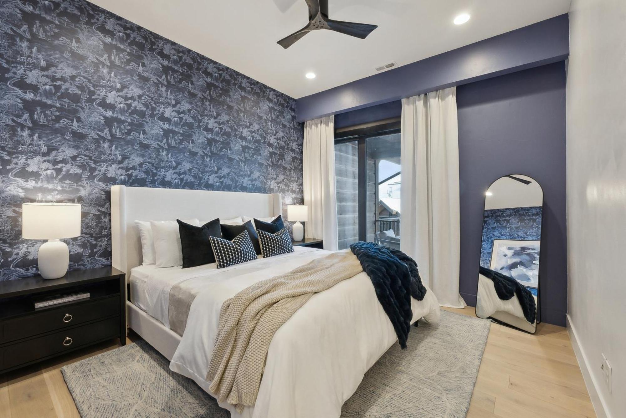 Three-Bedroom Deluxe Apartment