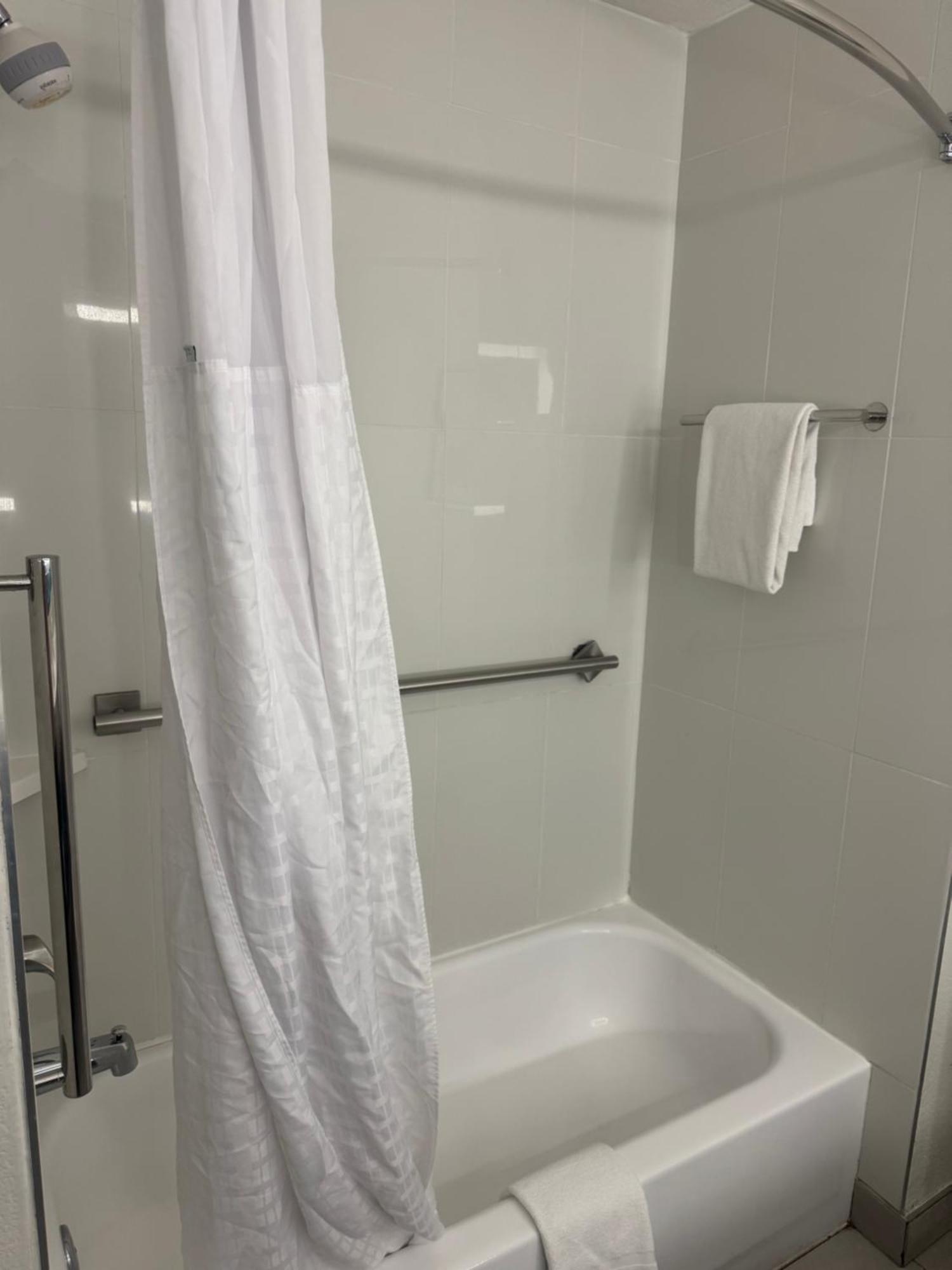 One-Bedroom King Suite Non-Smoking