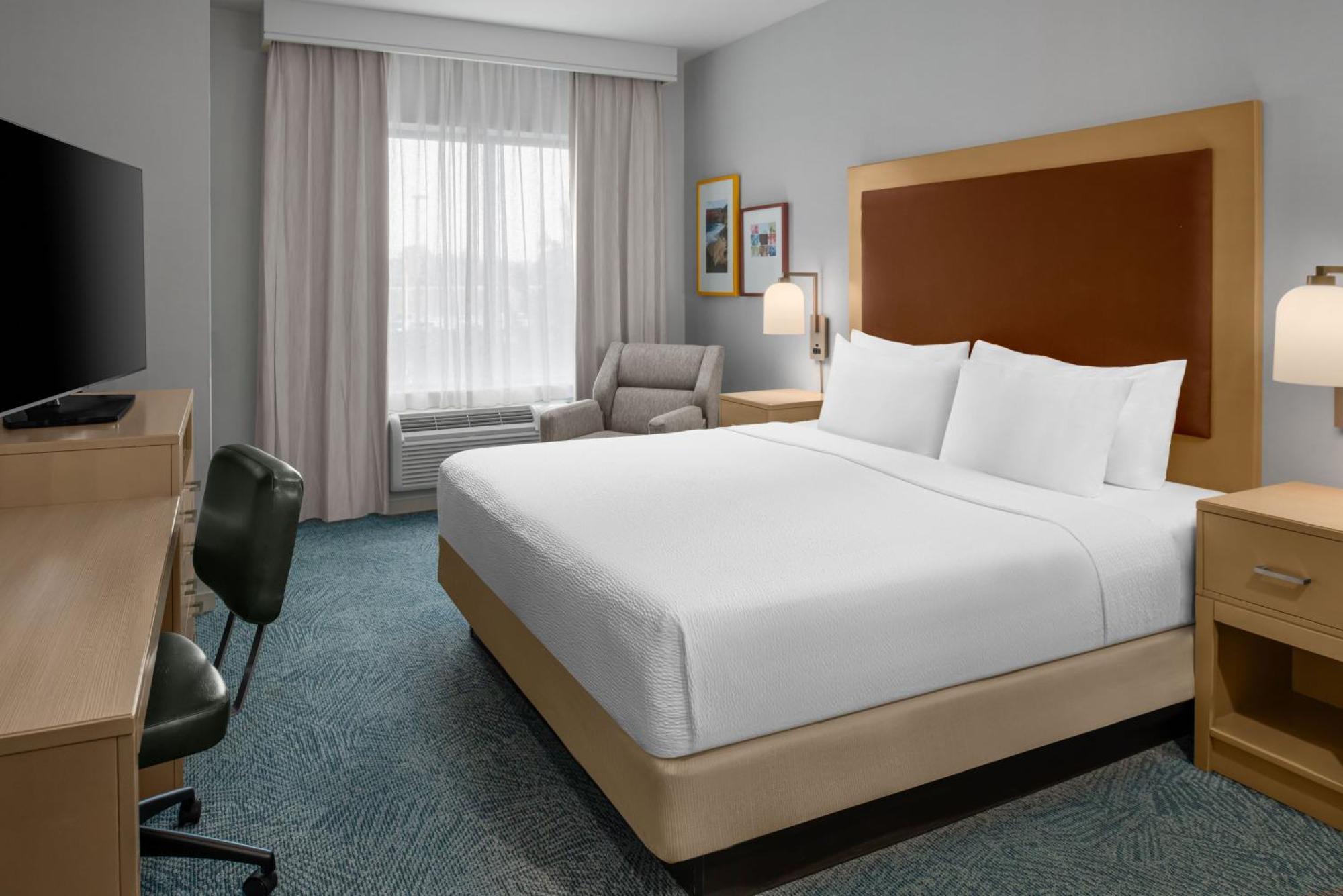 Standard King Room